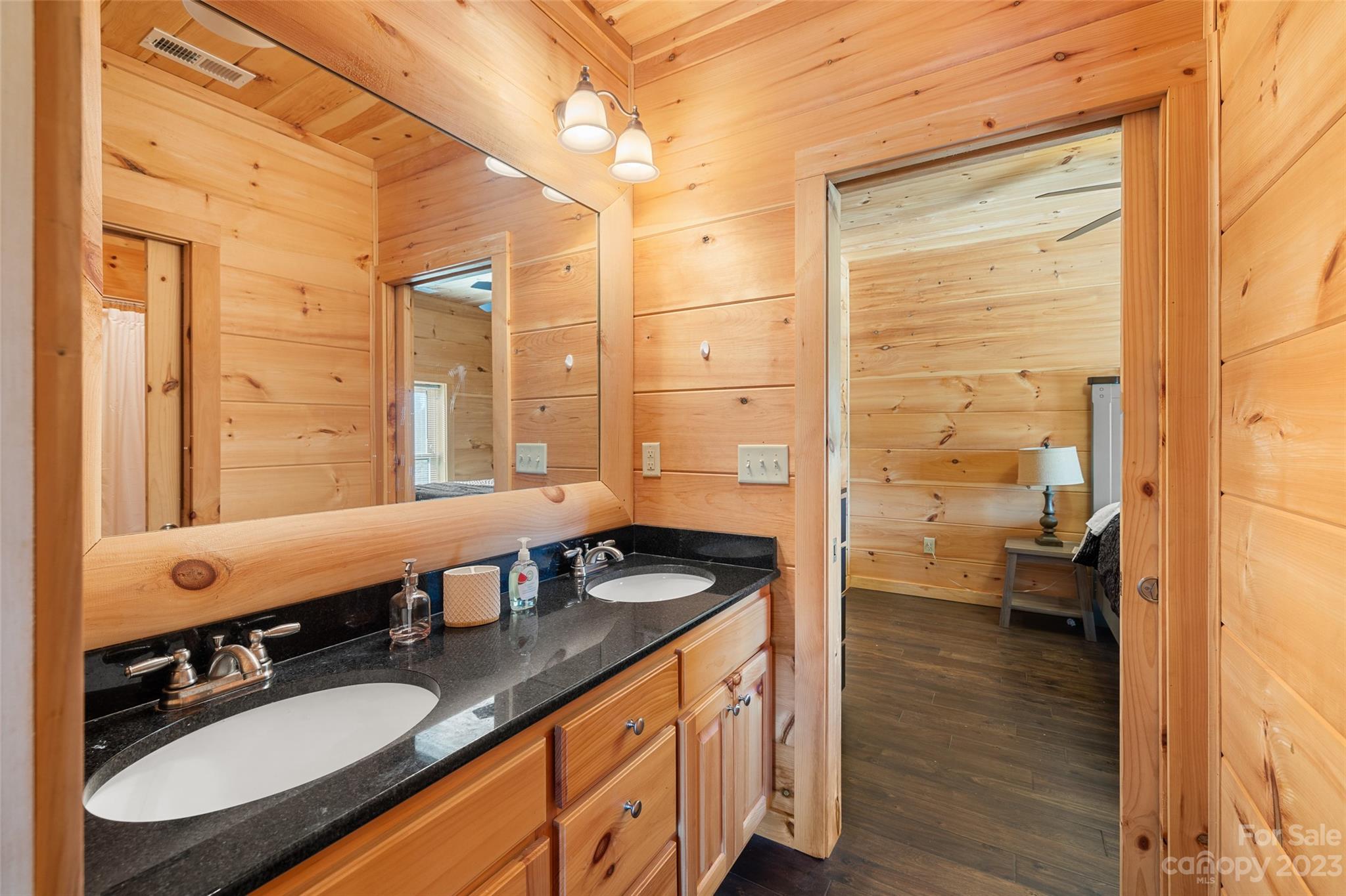 1642 Smith Waldrop Road — Mill Spring