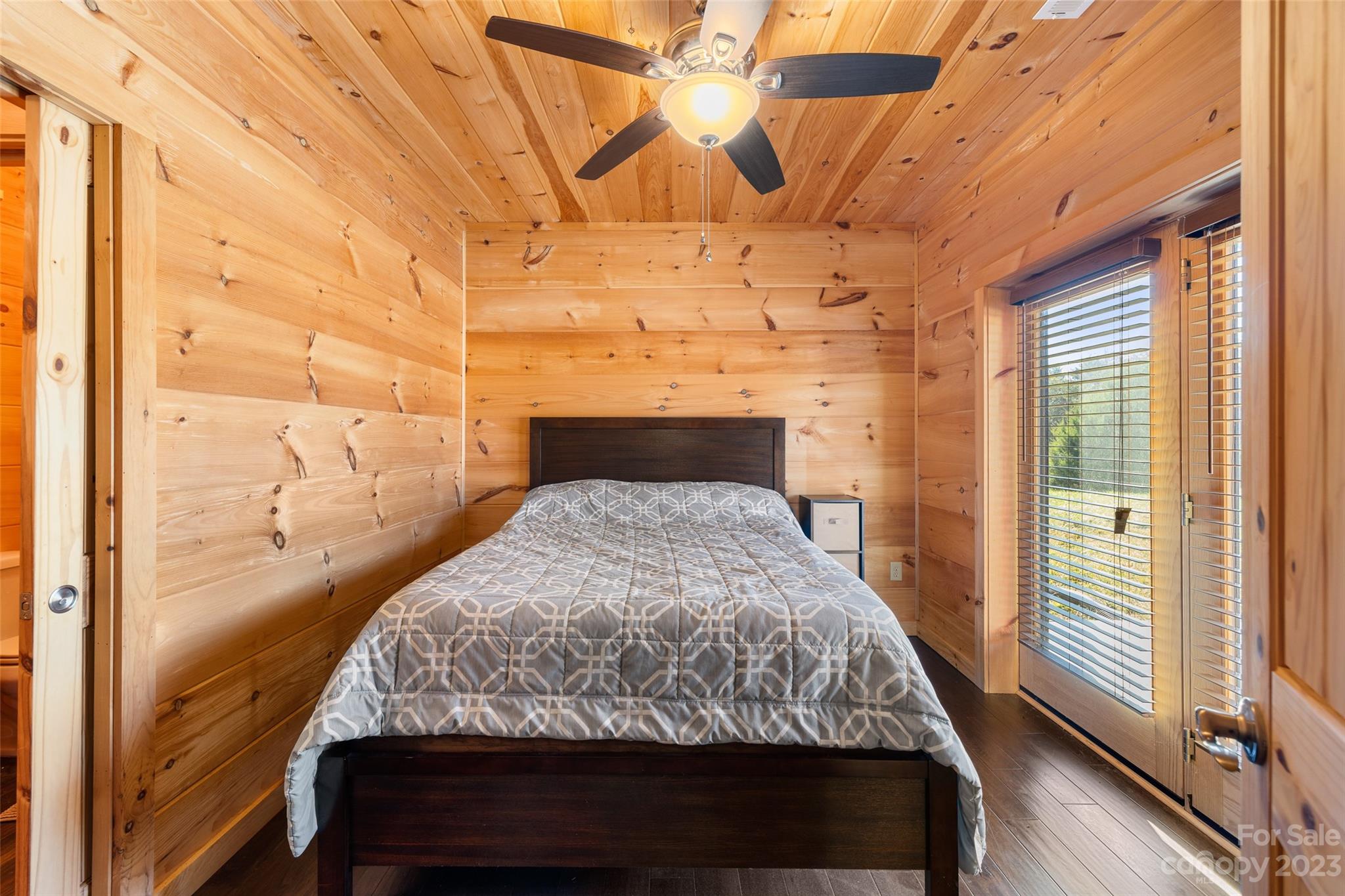 1642 Smith Waldrop Road — Mill Spring