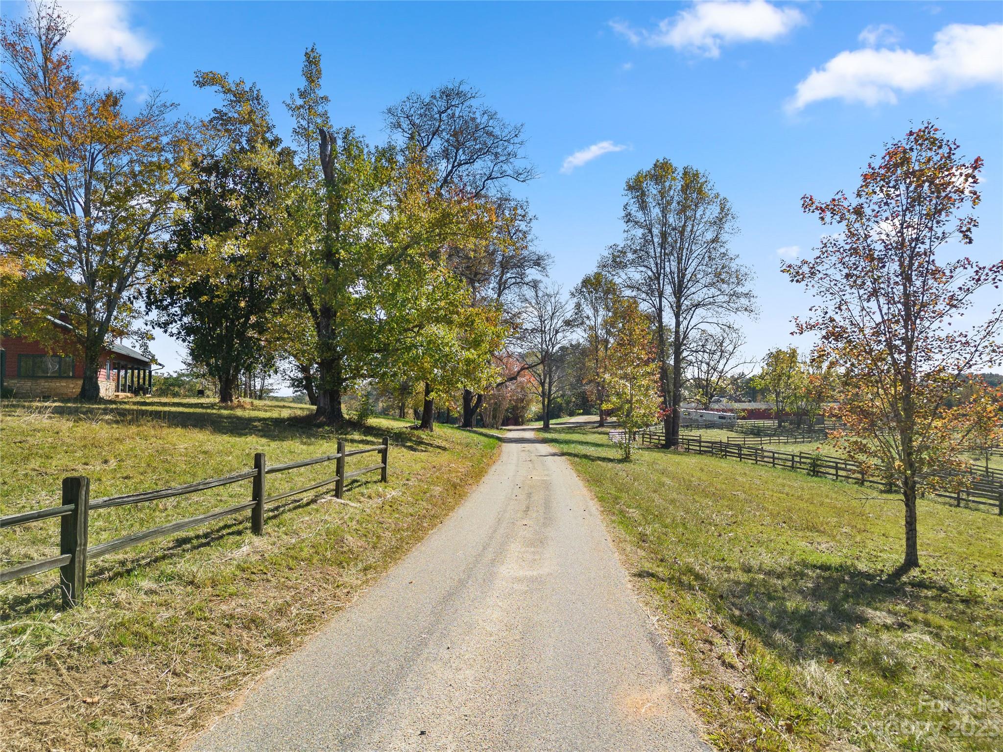 1642 Smith Waldrop Road — Mill Spring
