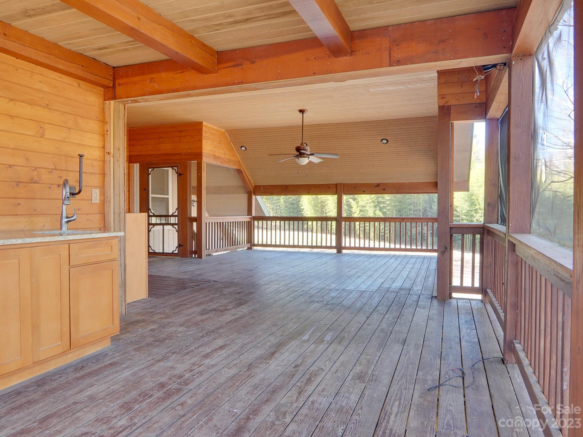 14 & 16 Rosebud Lane — Hendersonville