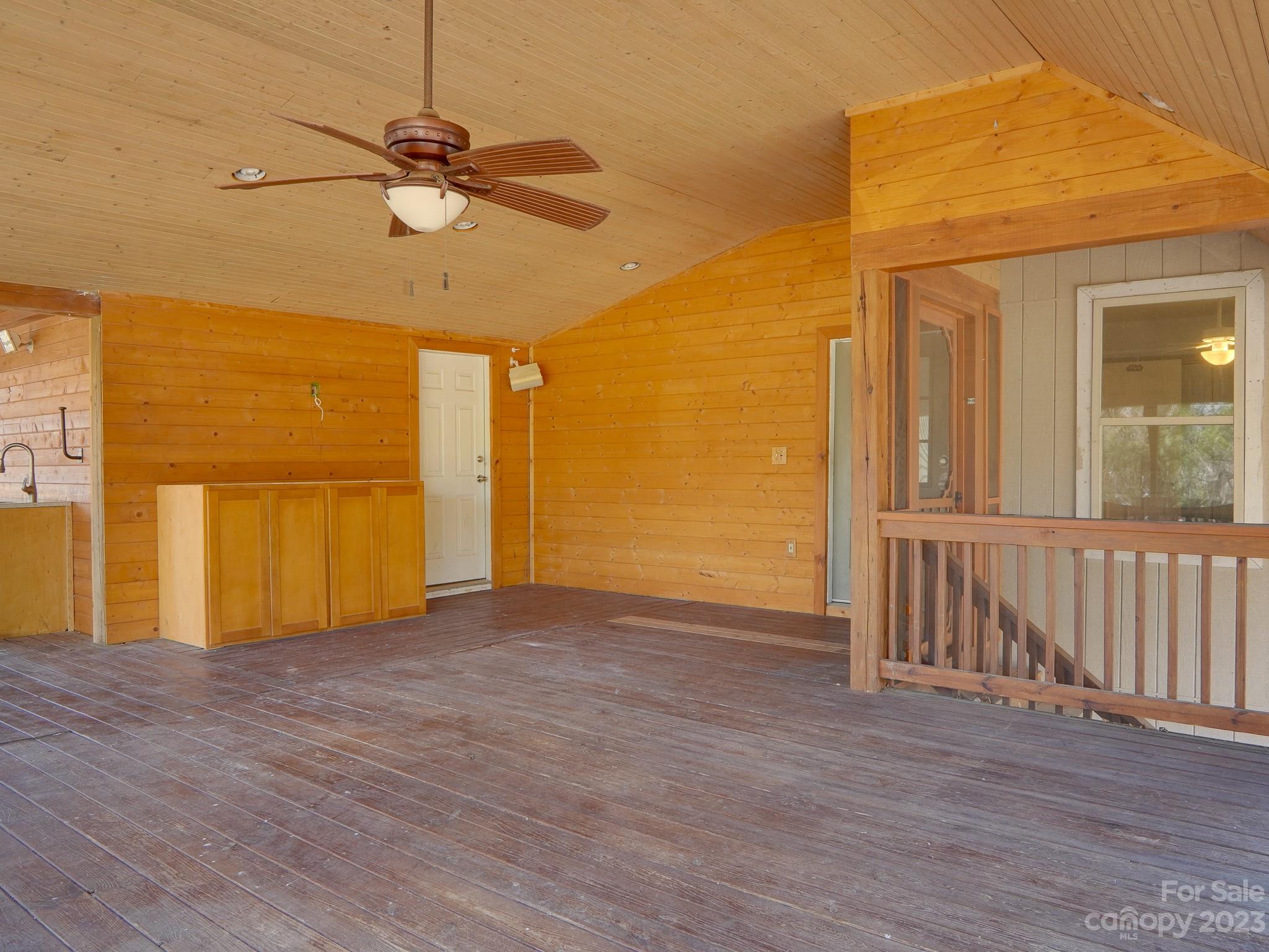 14 & 16 Rosebud Lane — Hendersonville