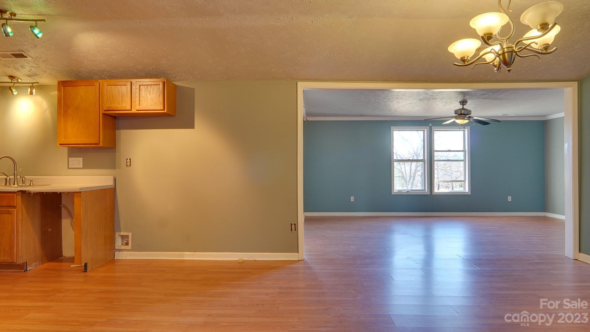 14 & 16 Rosebud Lane — Hendersonville