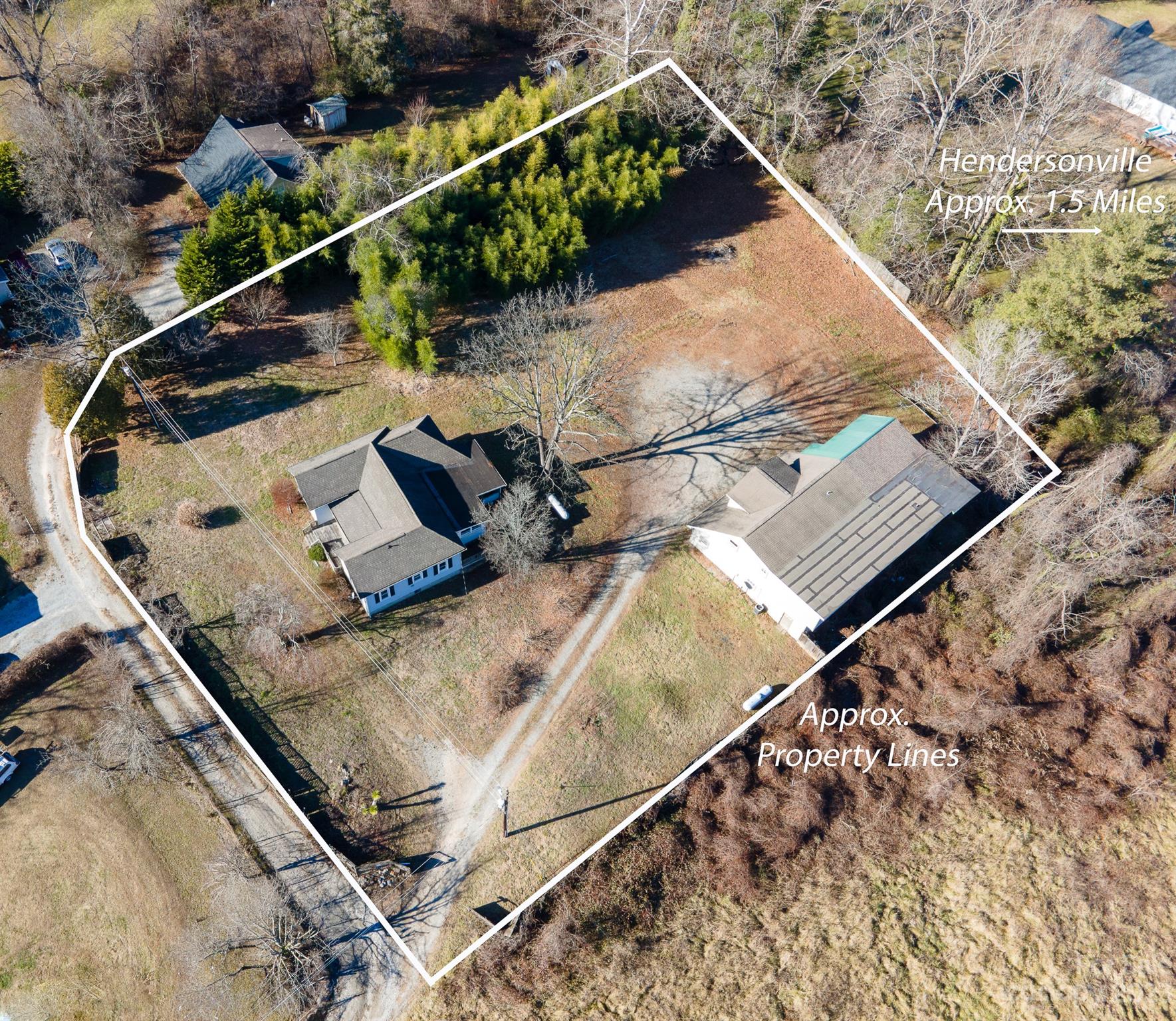 14 & 16 Rosebud Lane — Hendersonville