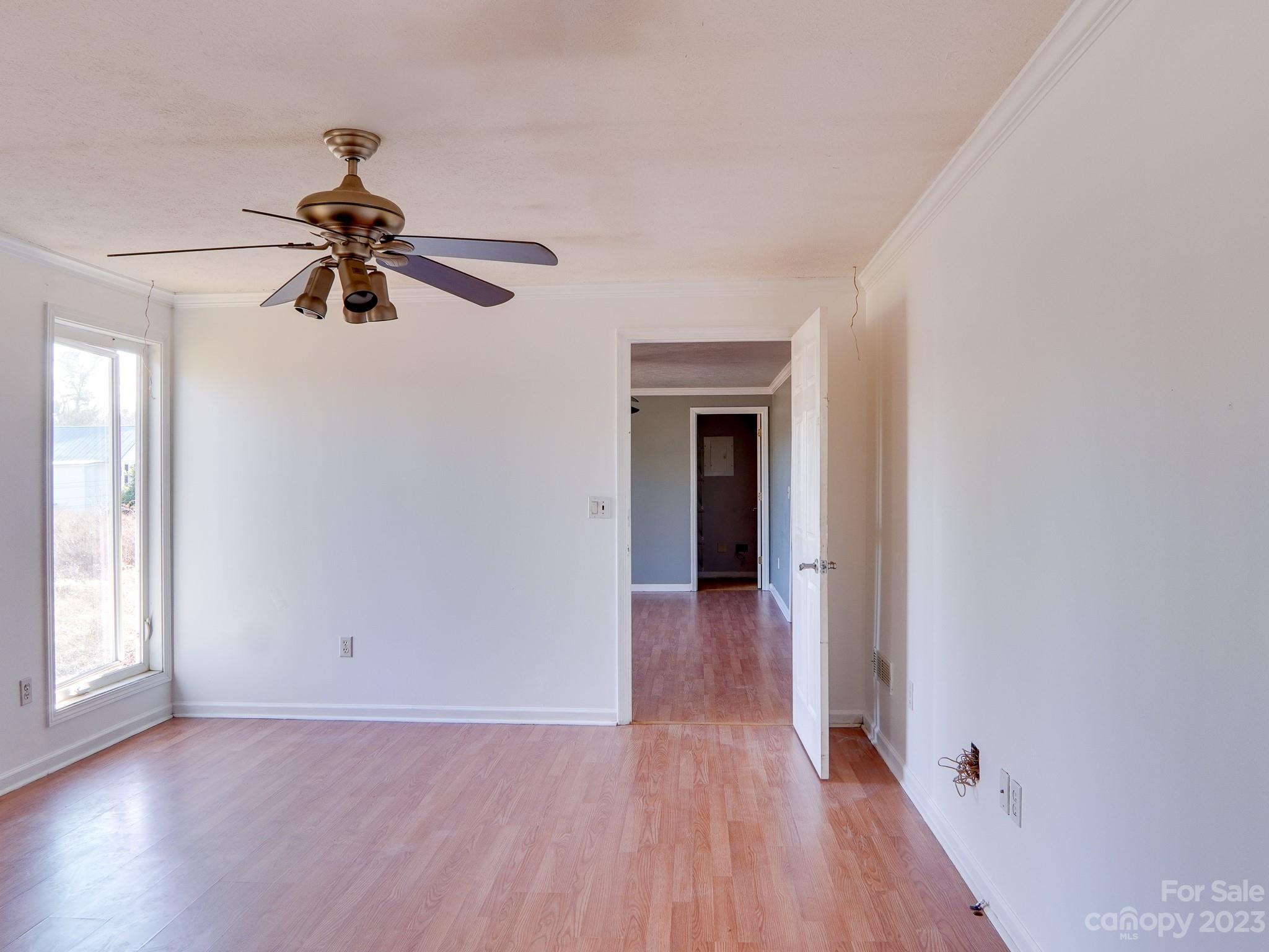 14 & 16 Rosebud Lane — Hendersonville