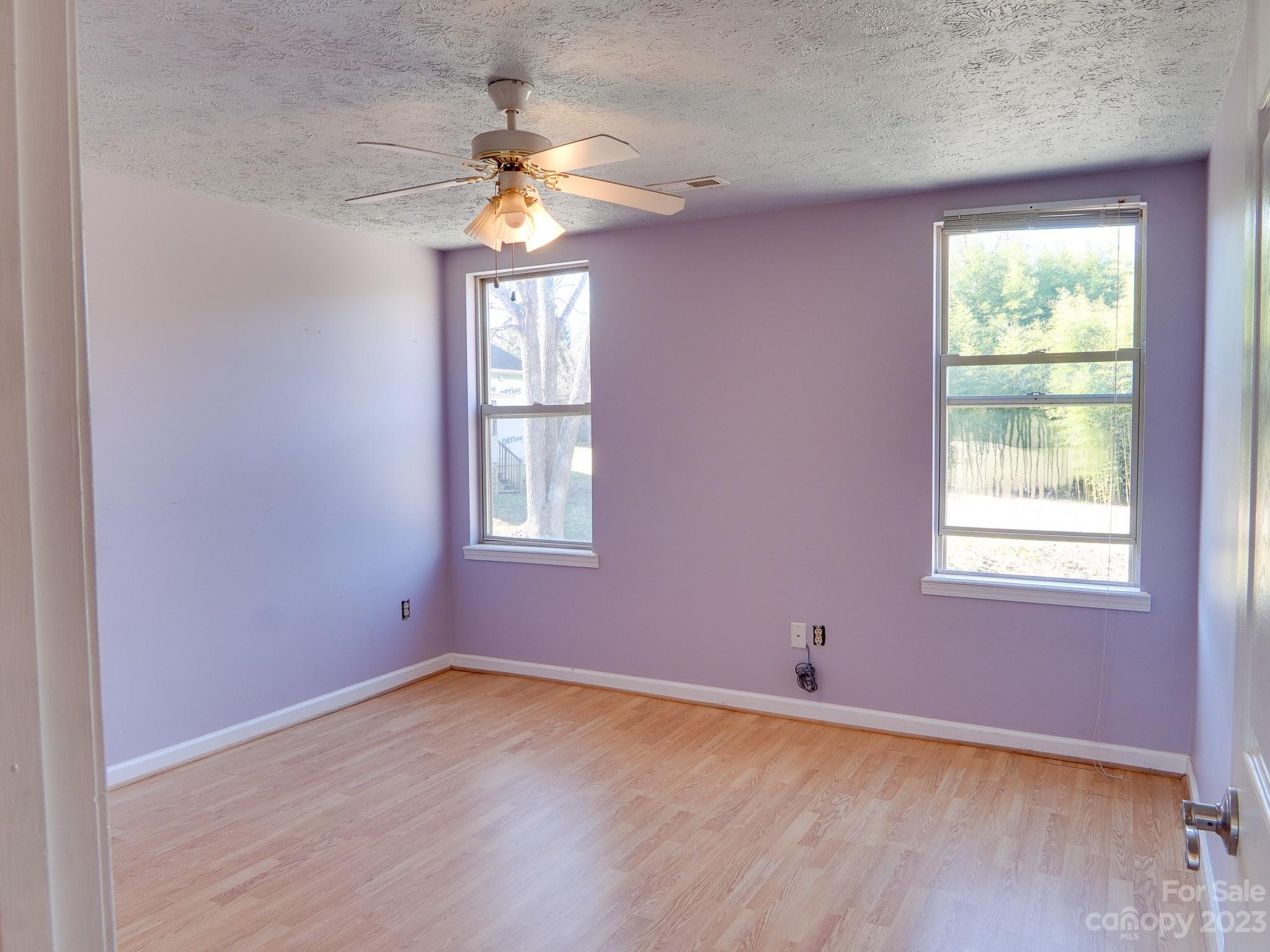 14 & 16 Rosebud Lane — Hendersonville