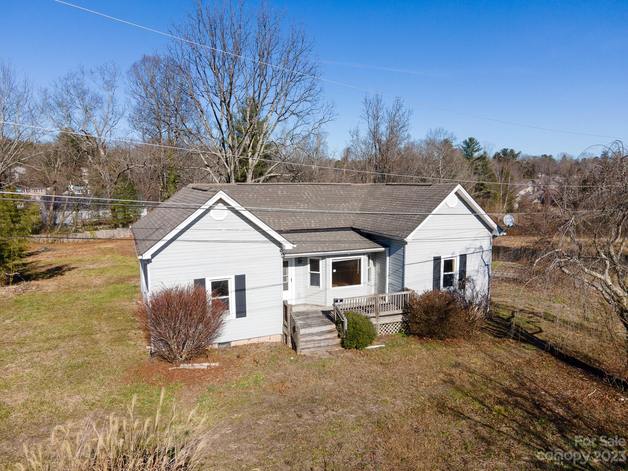 14 & 16 Rosebud Lane — Hendersonville