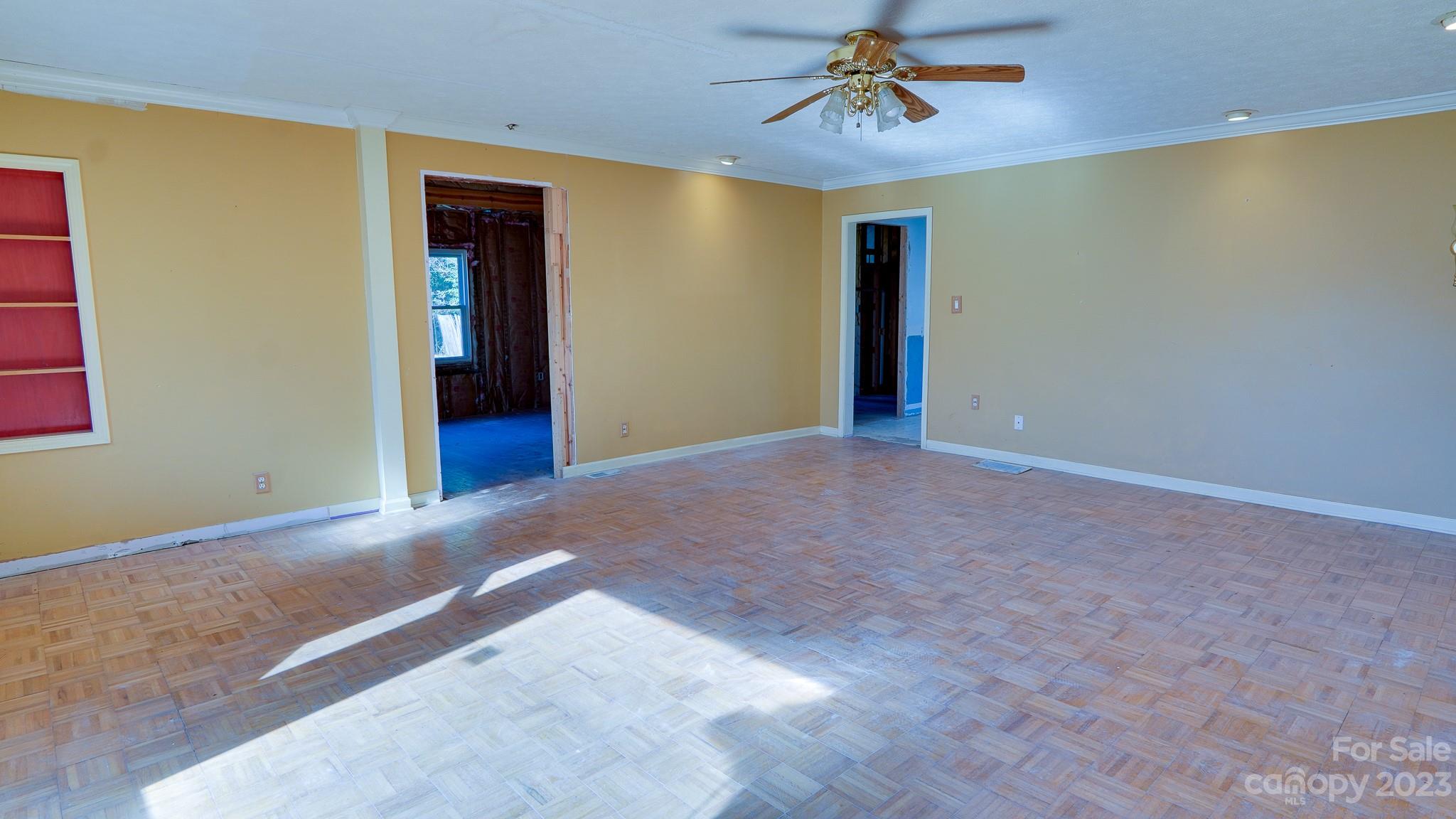 14 & 16 Rosebud Lane — Hendersonville