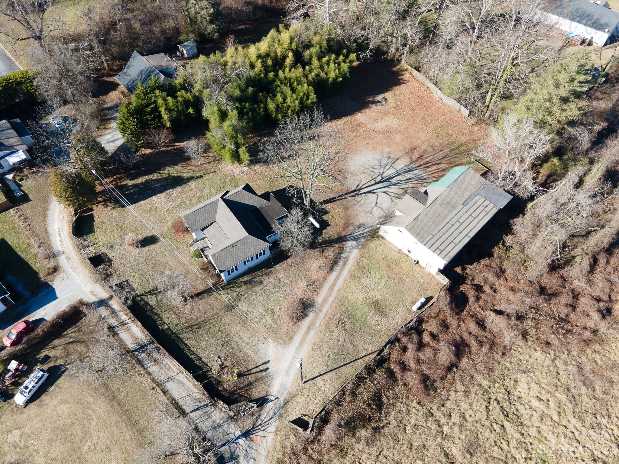 14 & 16 Rosebud Lane — Hendersonville