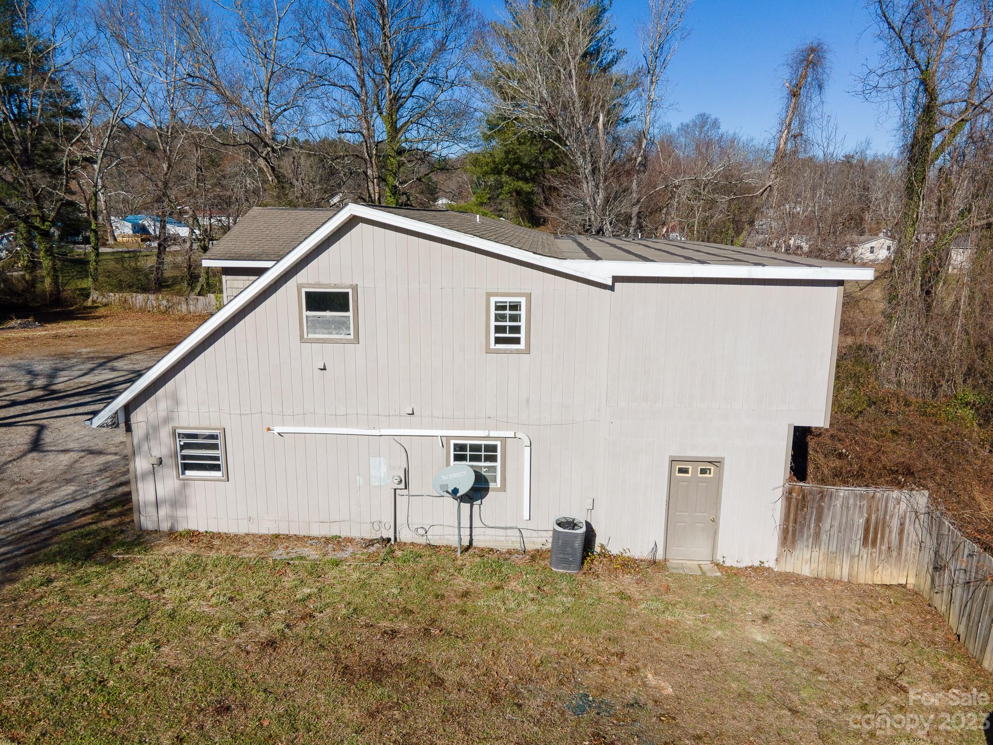 14 & 16 Rosebud Lane — Hendersonville
