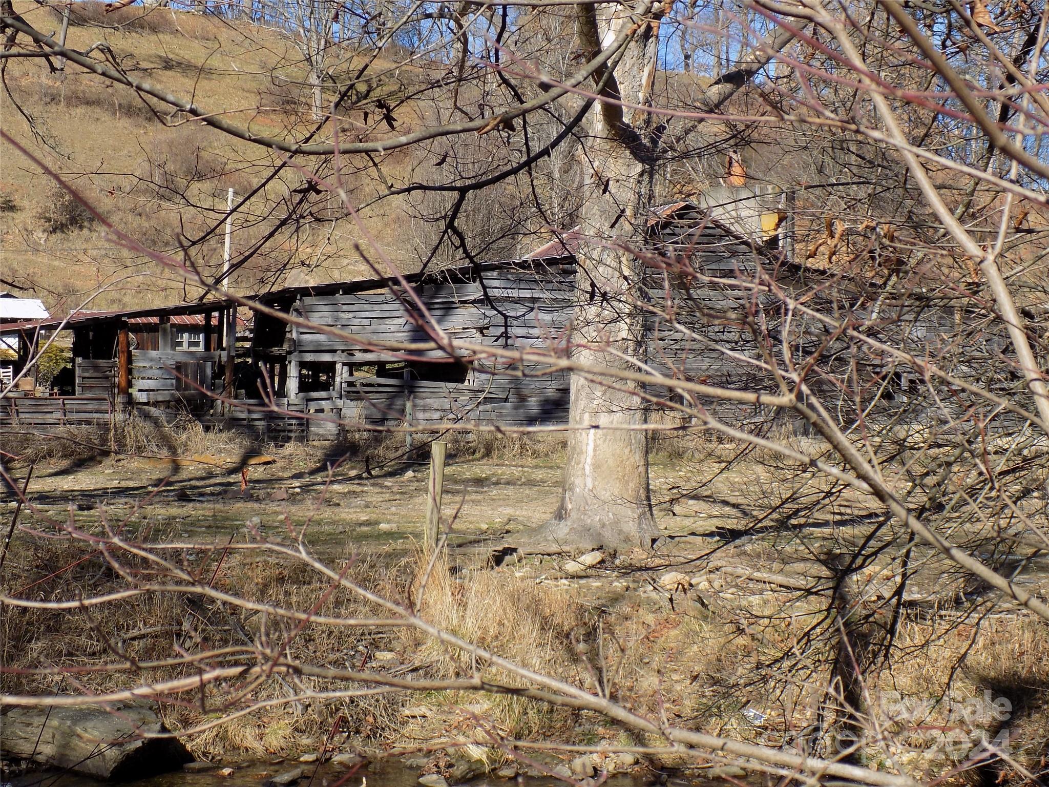 43 Pike Point — Waynesville