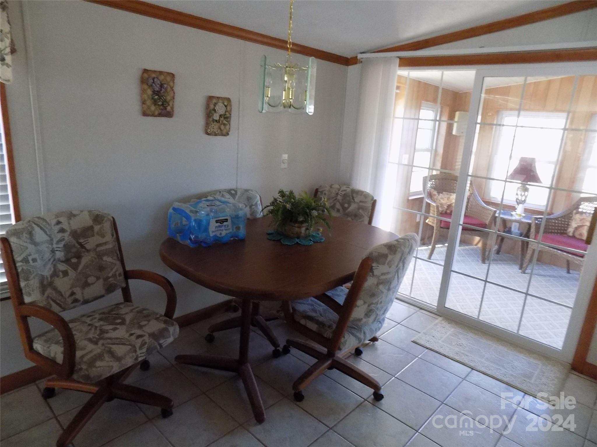 43 Pike Point — Waynesville