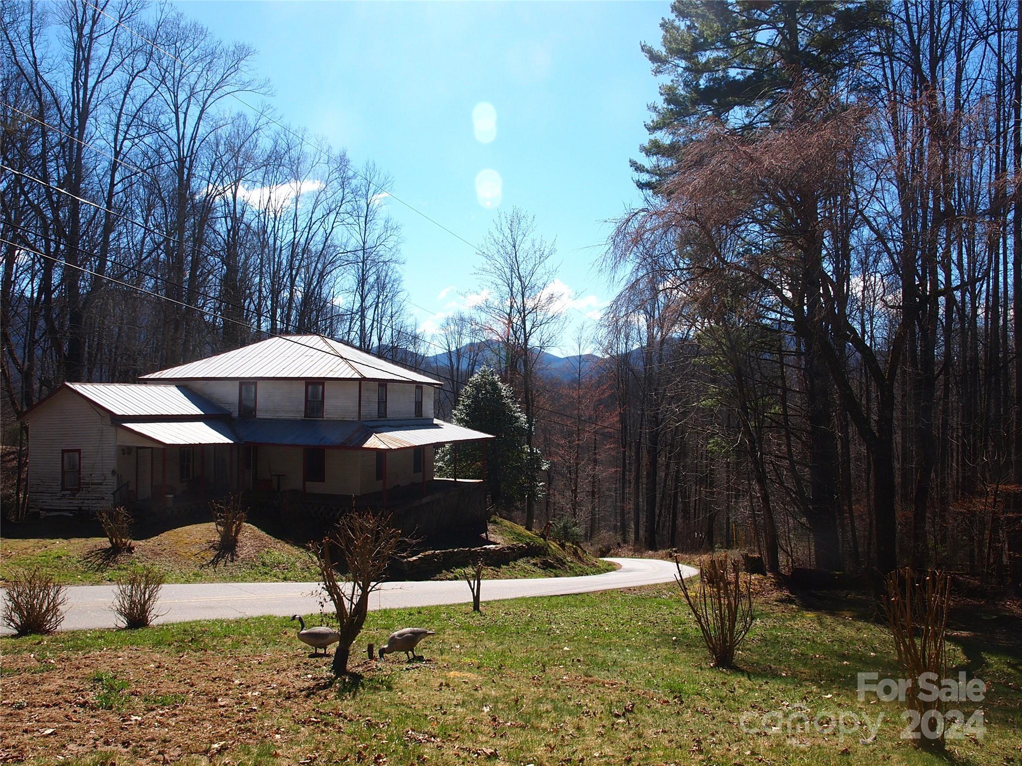 664 Woodfin Road — Sylva