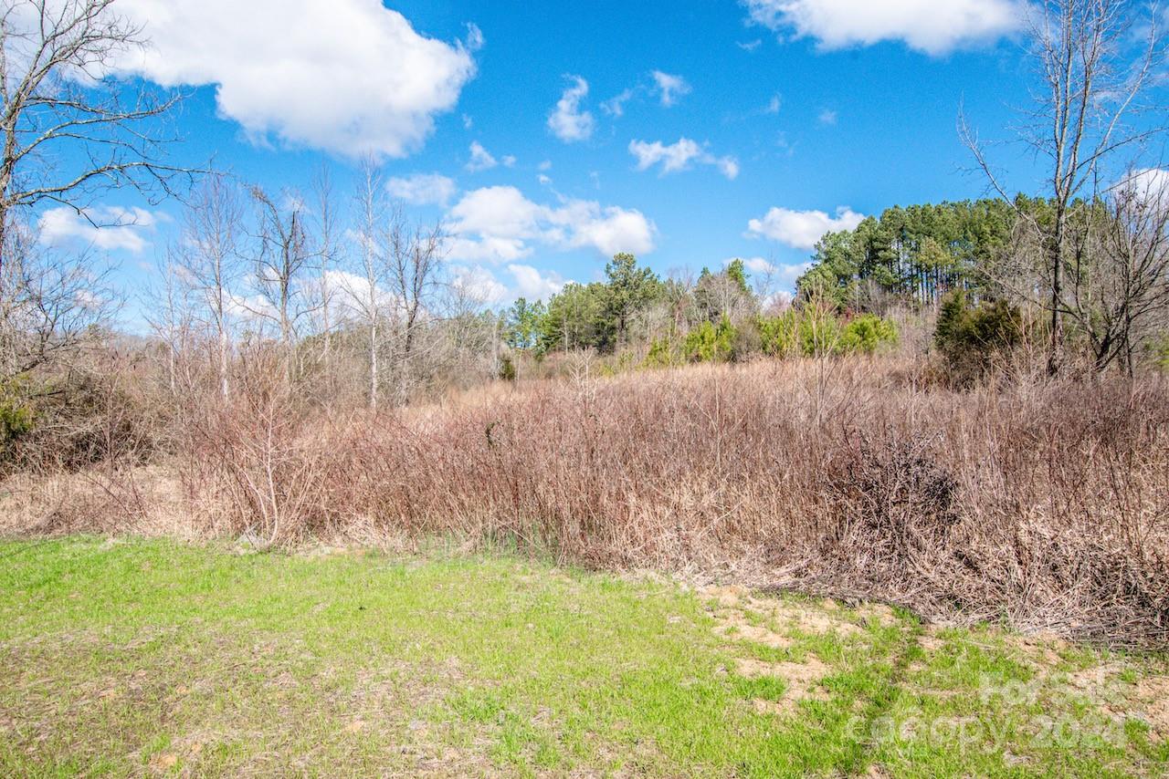 1095 Mount Ulla Highway — Mooresville