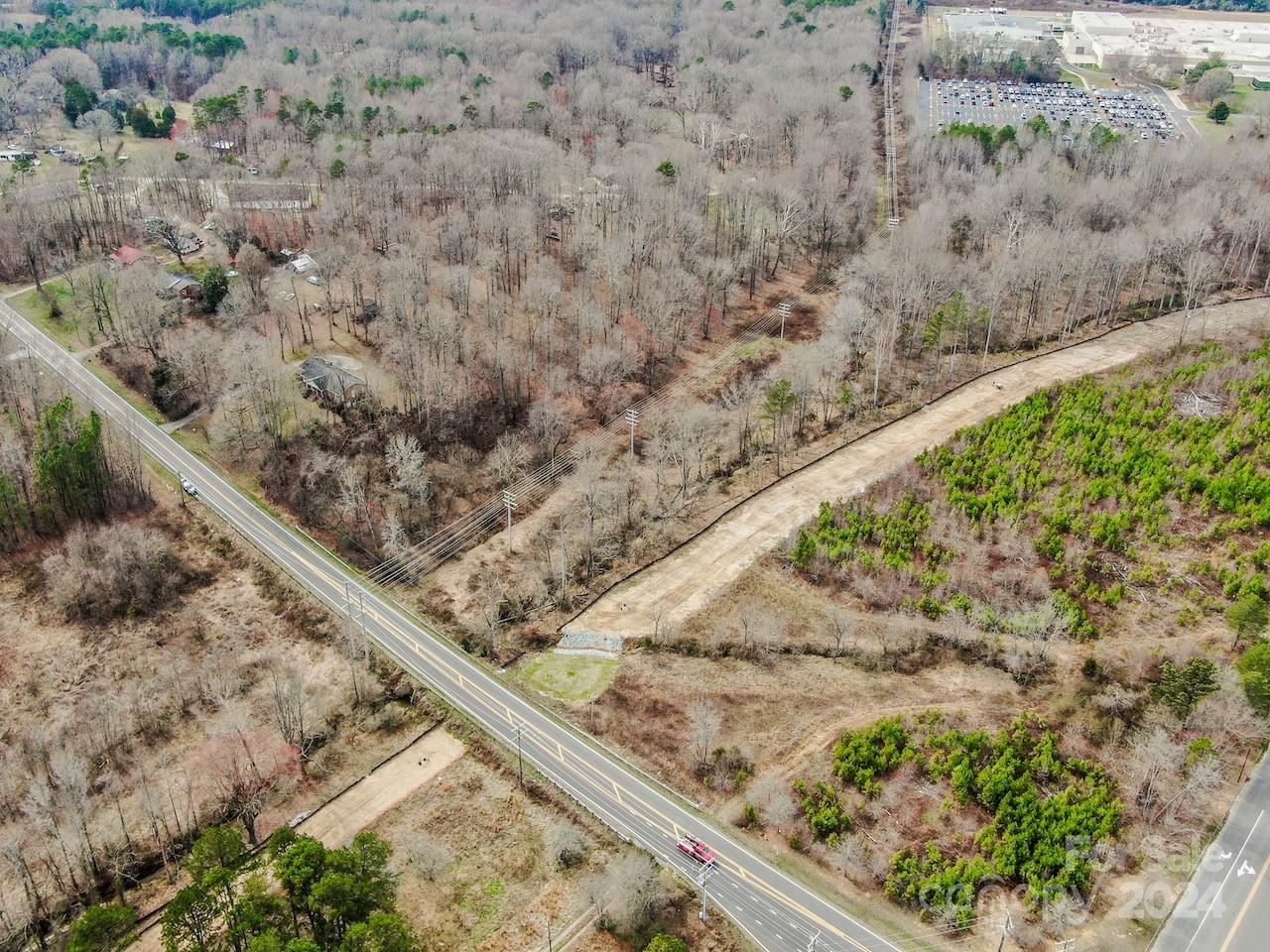 1095 Mount Ulla Highway — Mooresville