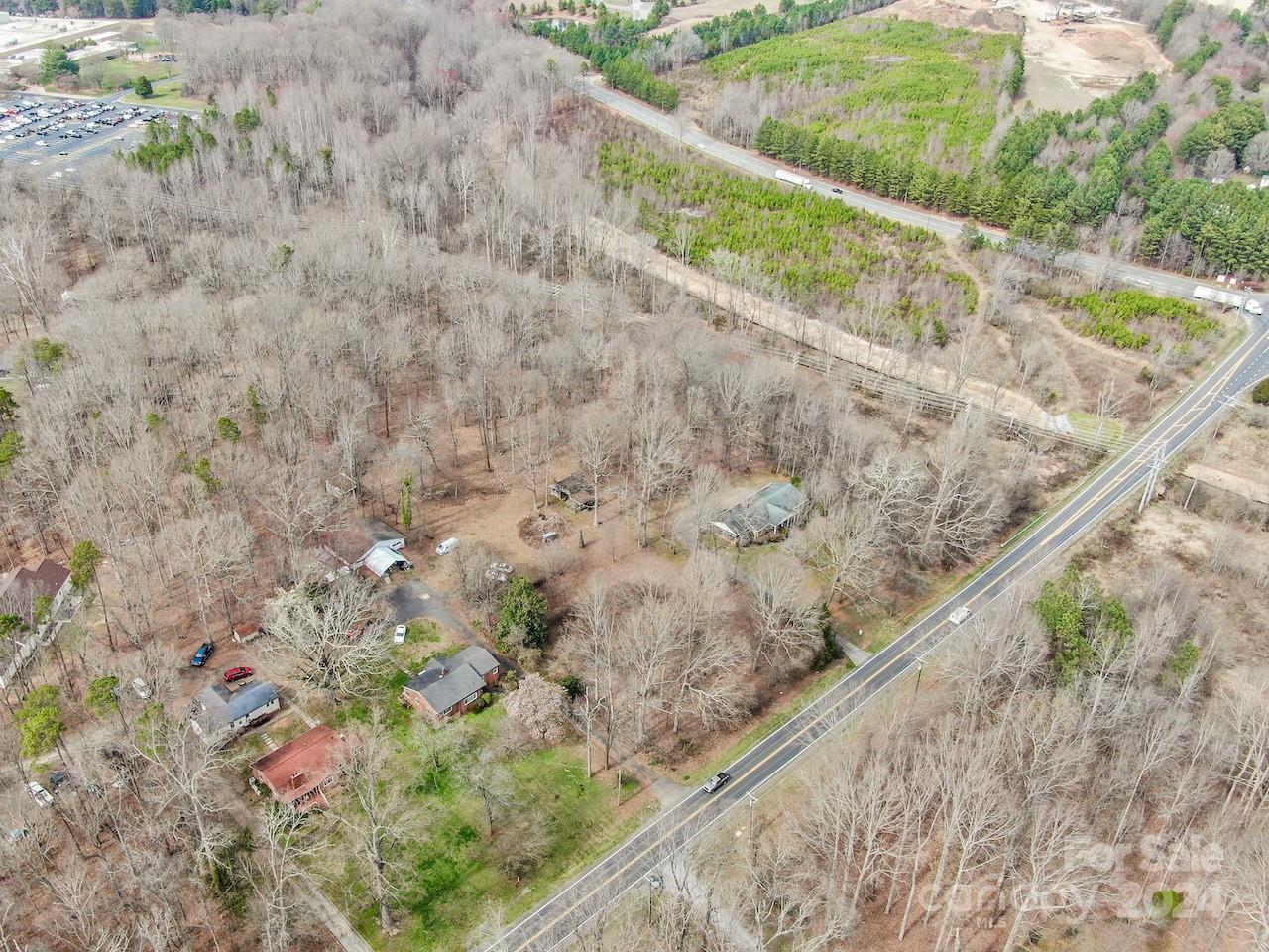 1095 Mount Ulla Highway — Mooresville