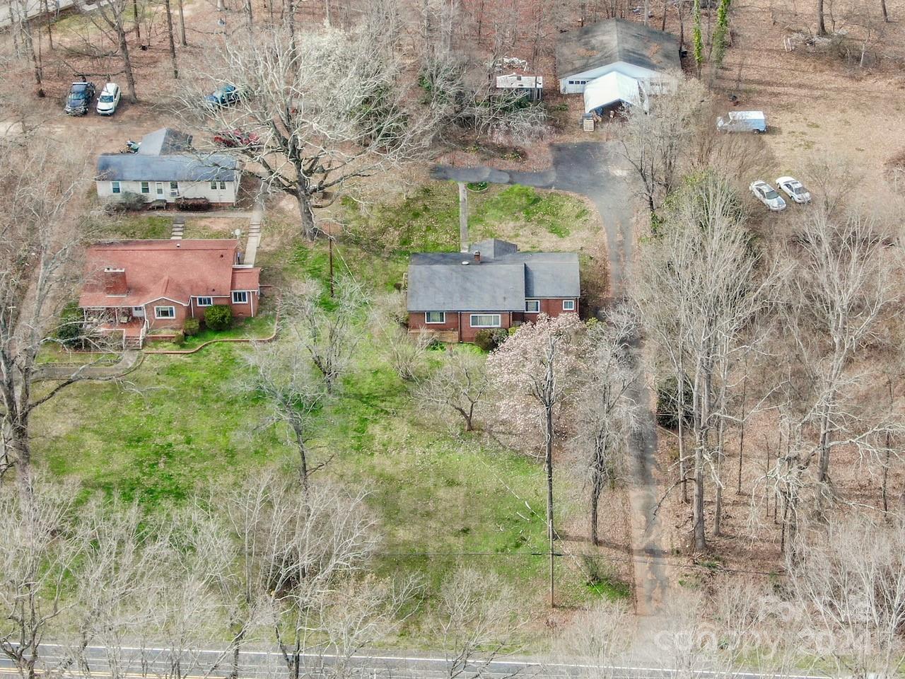 1095 Mount Ulla Highway — Mooresville