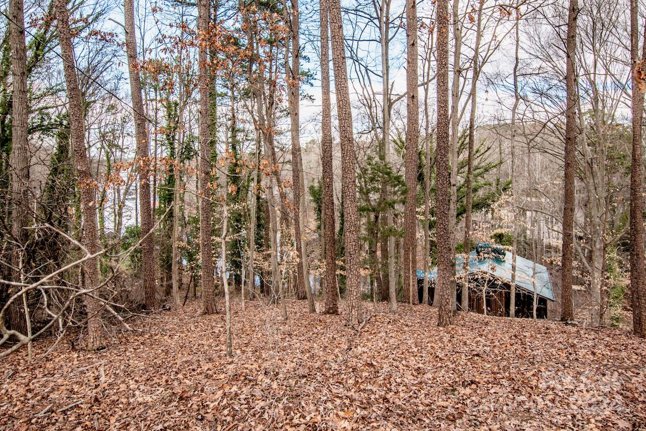 156 Beaten Path Road — Mooresville