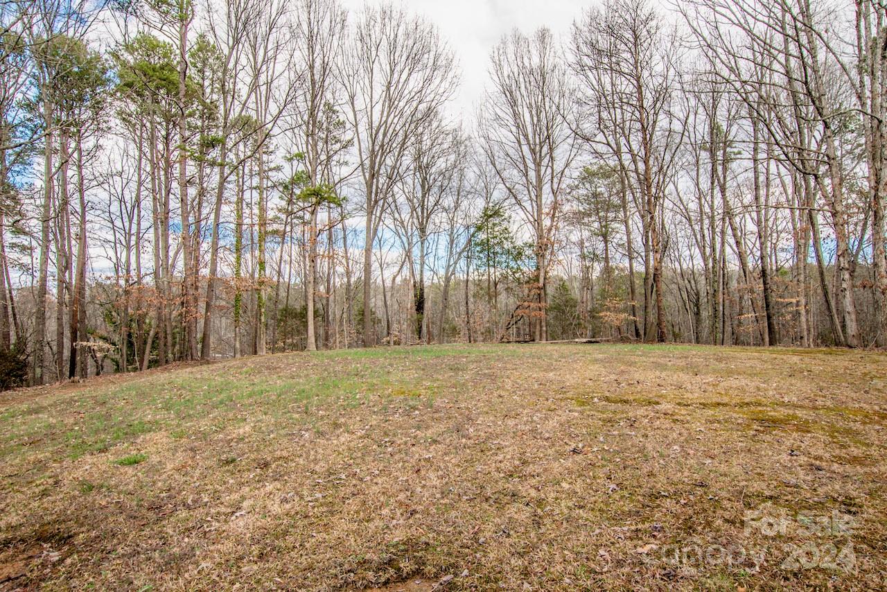 156 Beaten Path Road — Mooresville