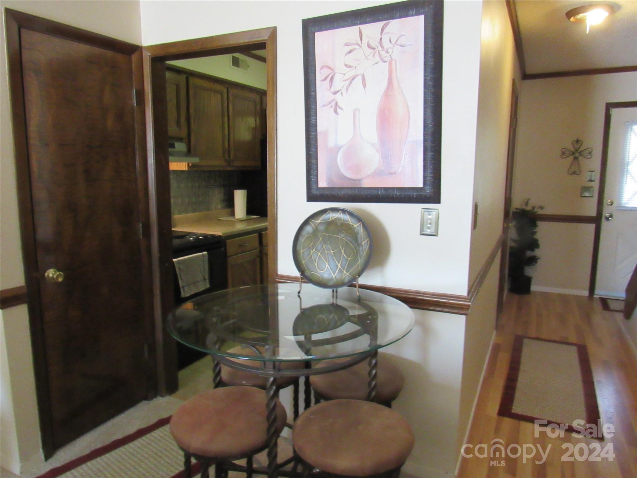 171 Fox Run Road — Forest City