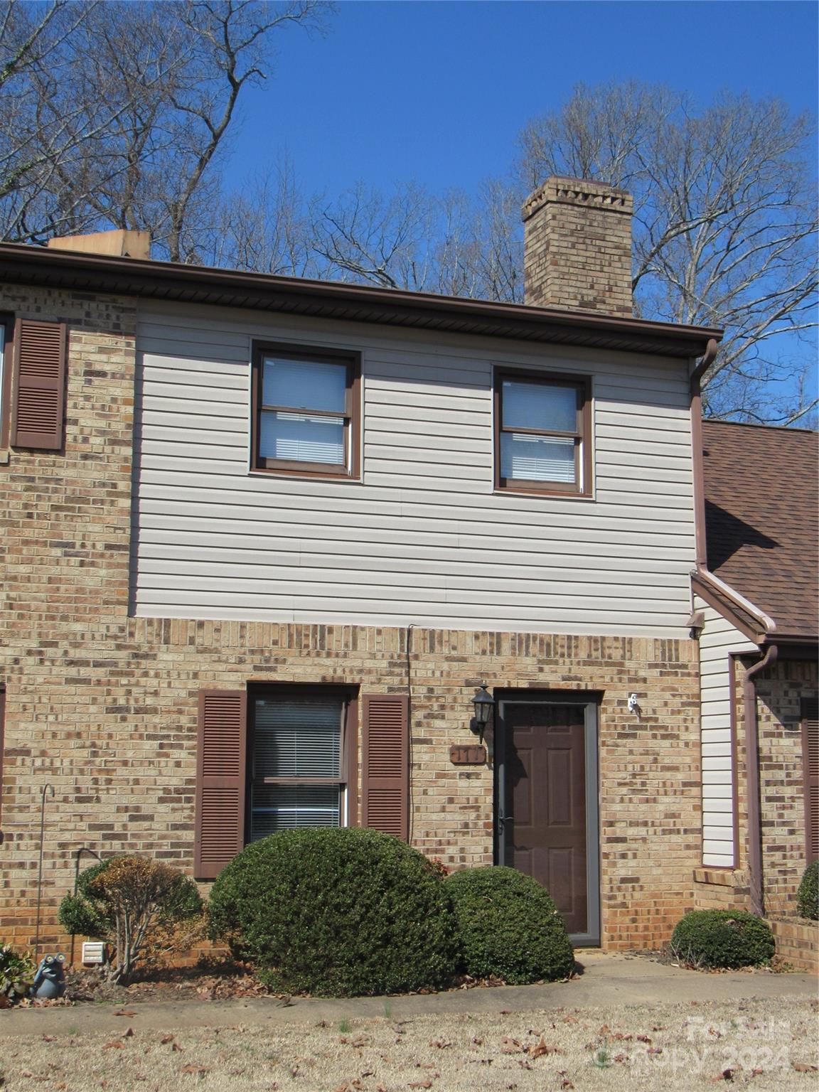 171 Fox Run Road — Forest City