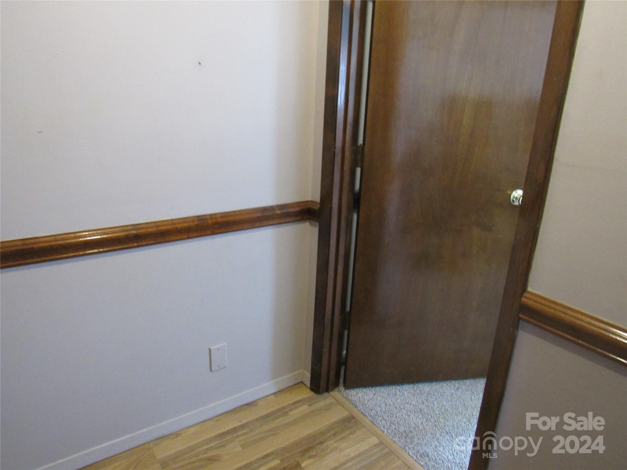 171 Fox Run Road — Forest City