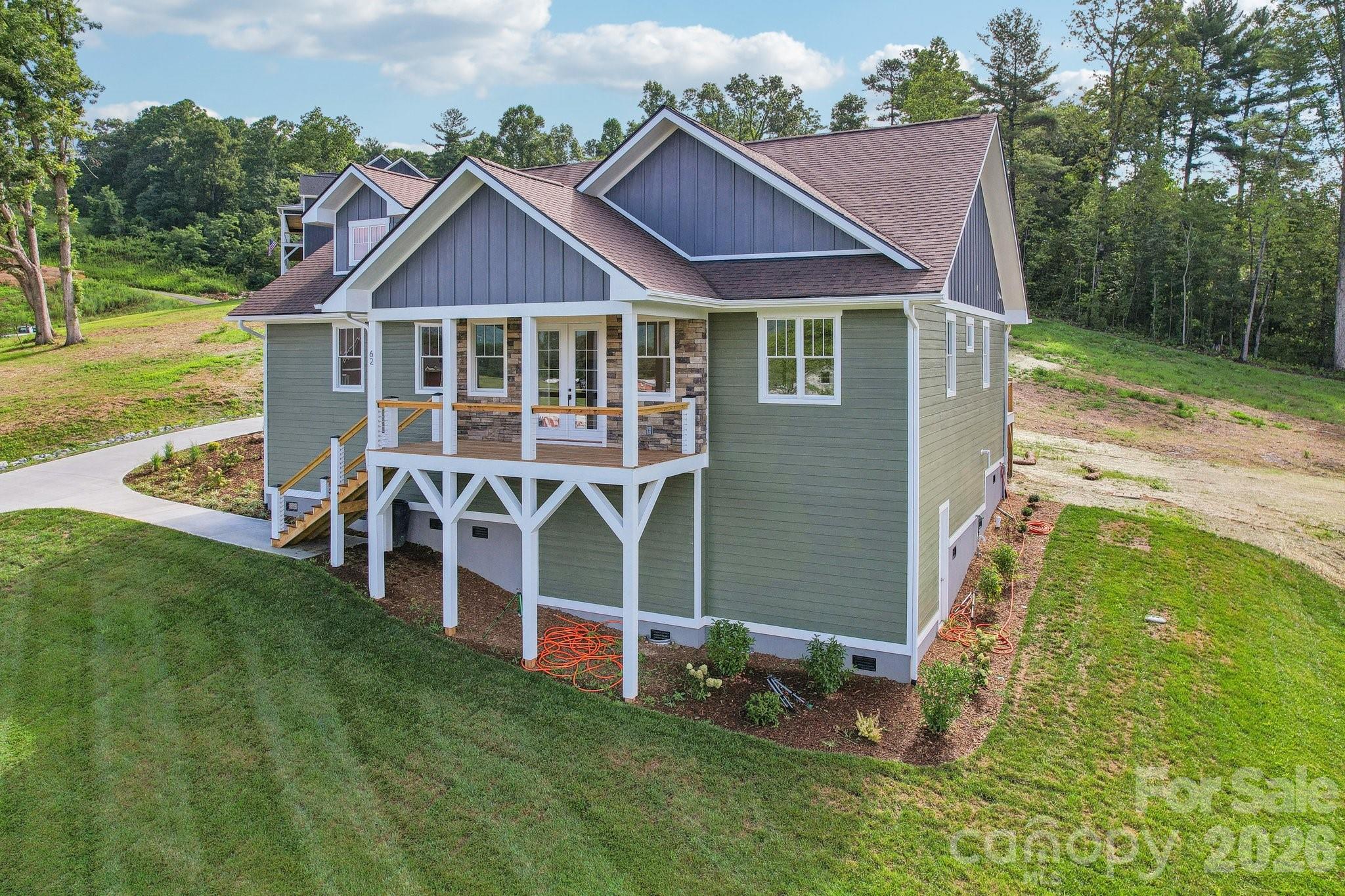 62 Maple Knoll Drive — Hendersonville