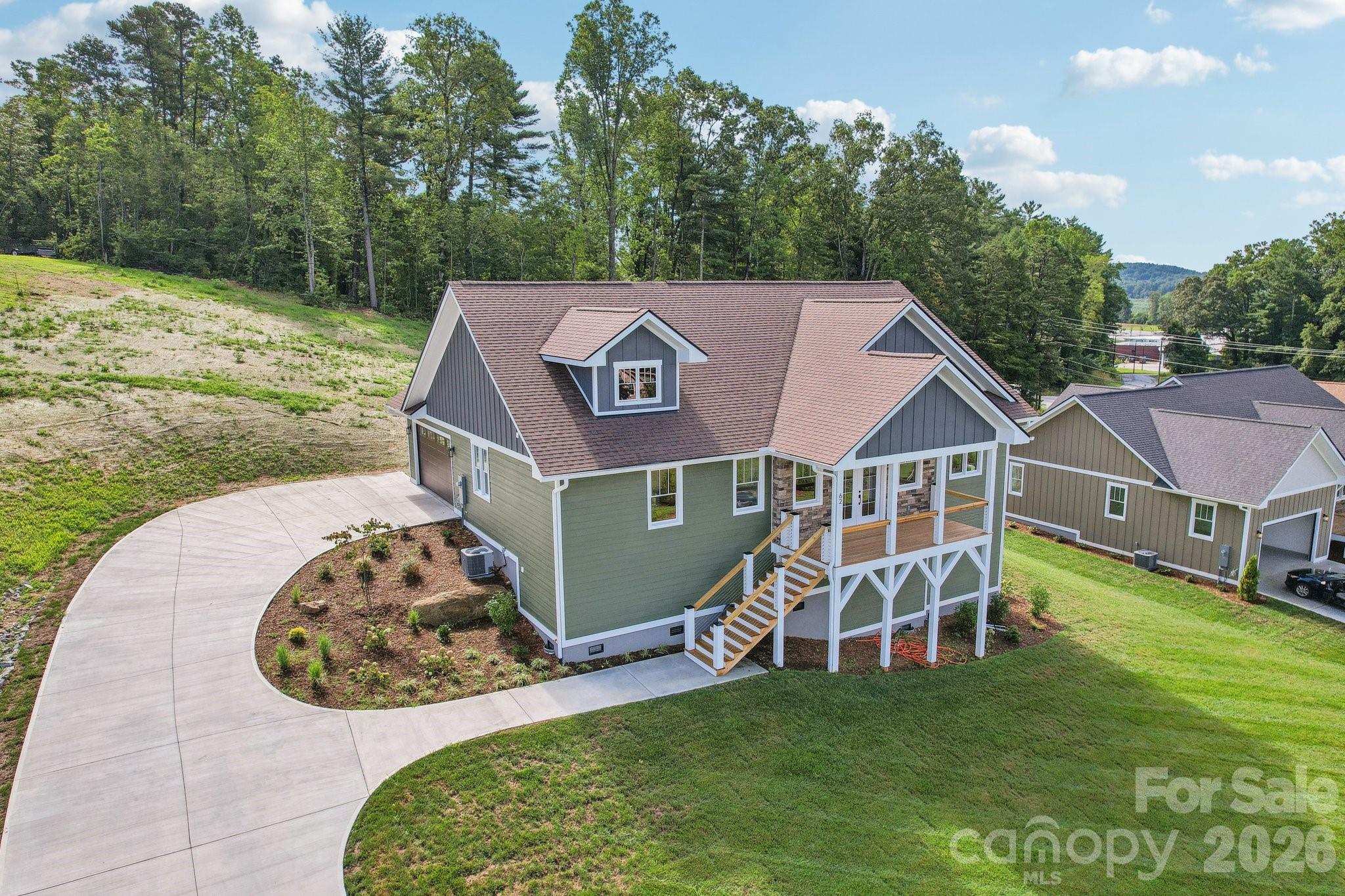 62 Maple Knoll Drive — Hendersonville
