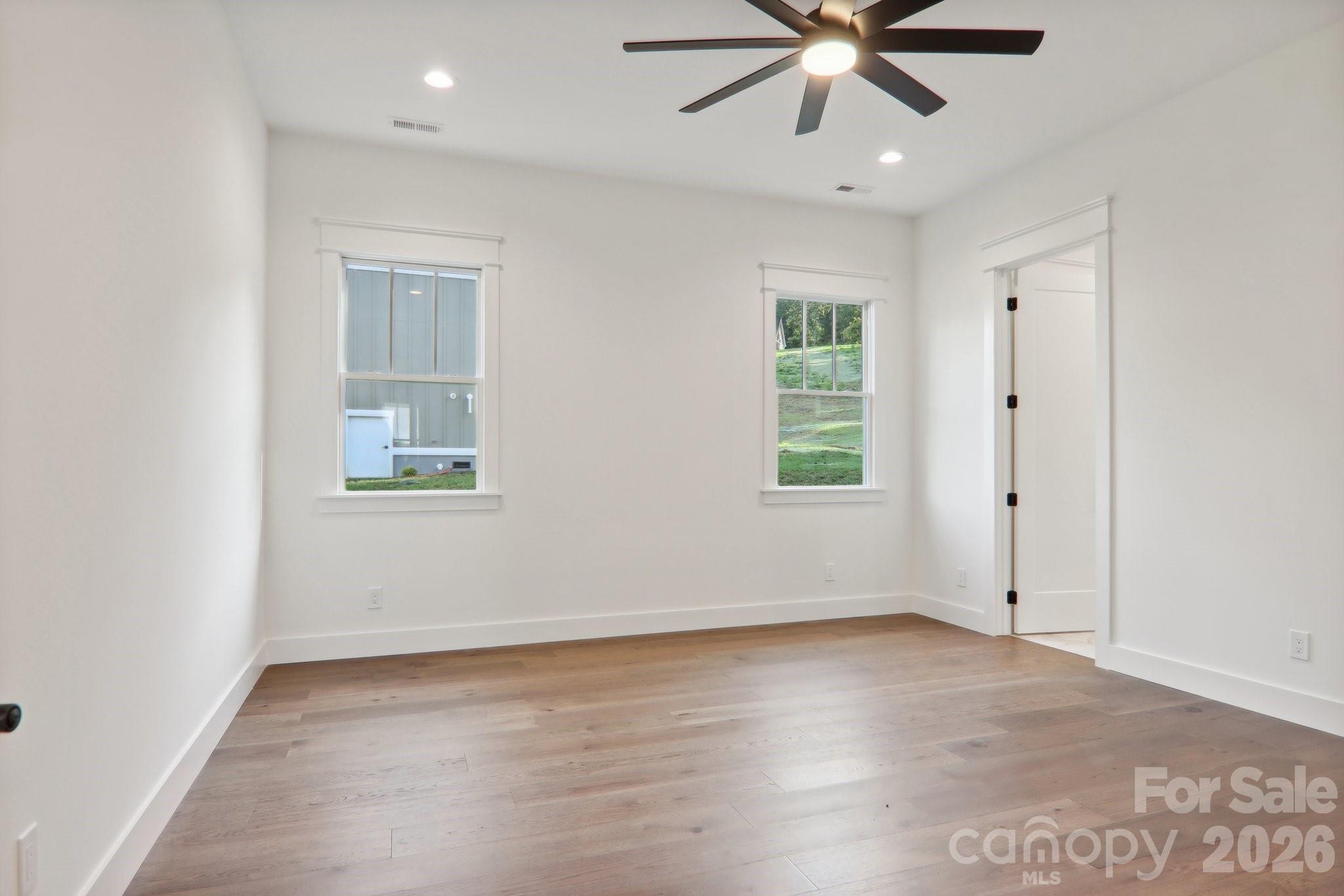 20 Maple Knoll Drive — Hendersonville