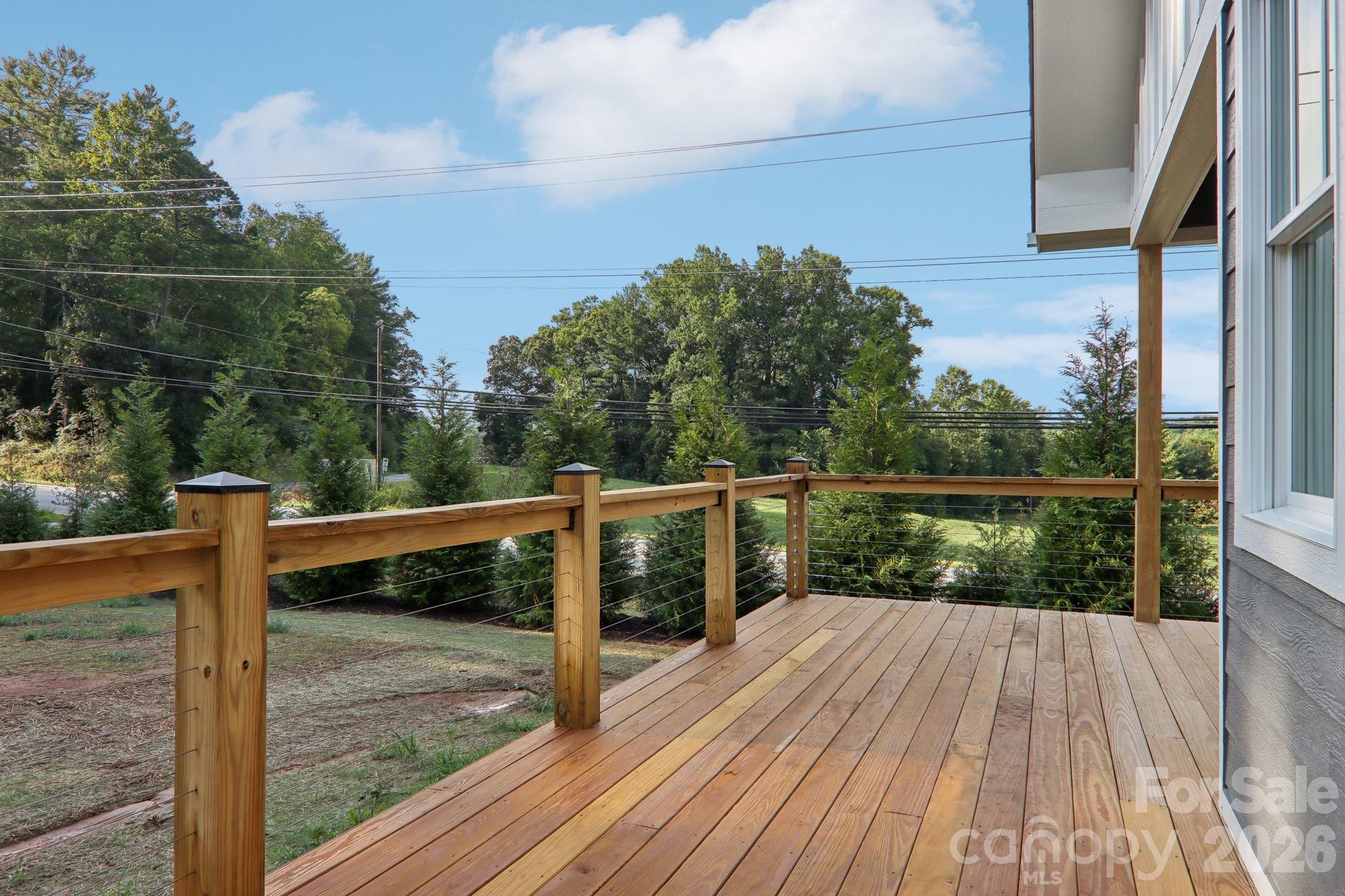 20 Maple Knoll Drive — Hendersonville