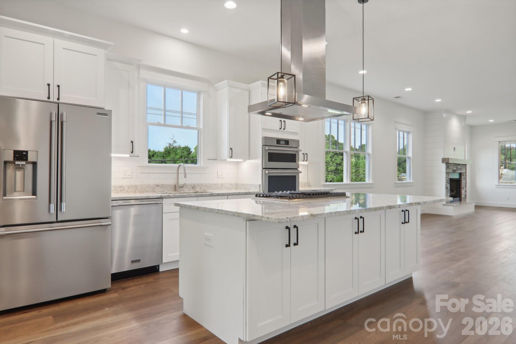 20 Maple Knoll Drive — Hendersonville