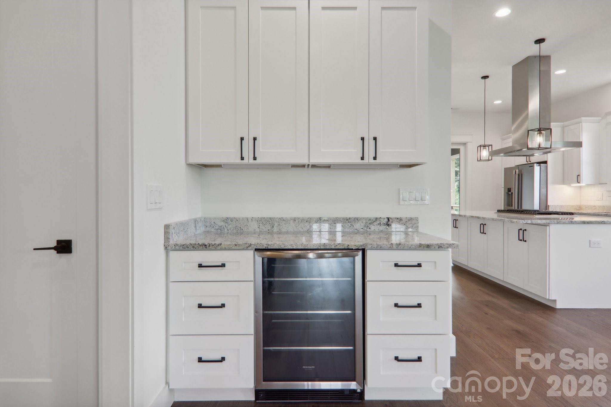 20 Maple Knoll Drive — Hendersonville