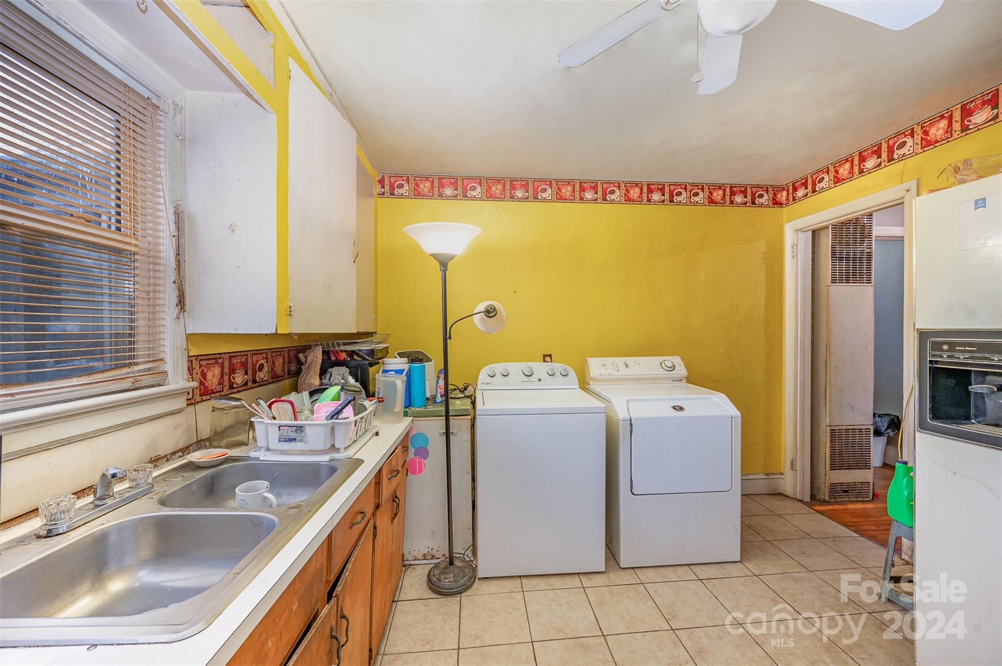 2740 Dogwood Avenue — Charlotte