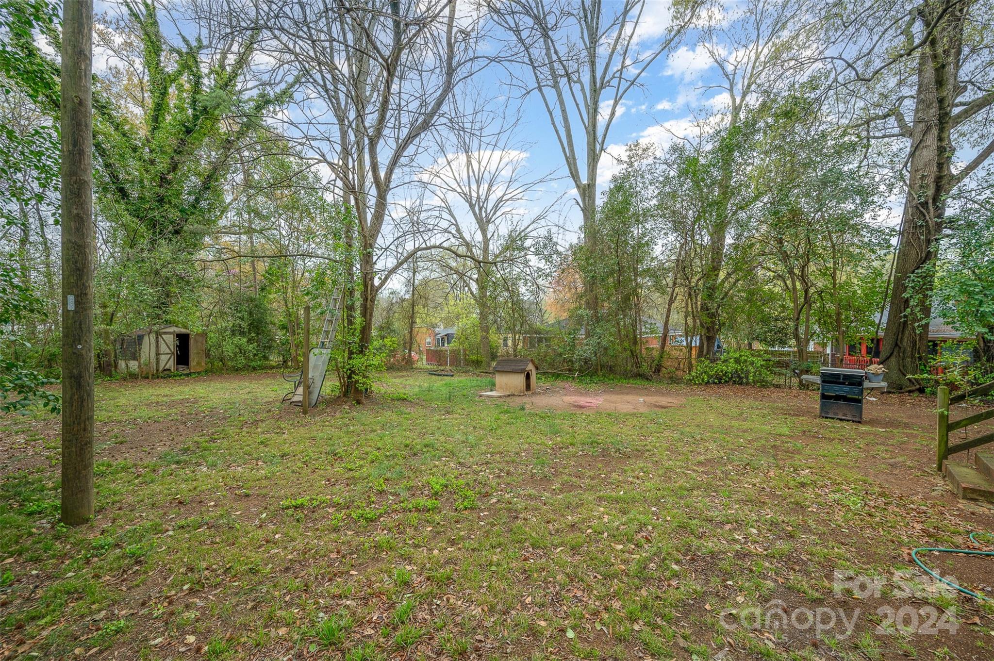 2740 Dogwood Avenue — Charlotte