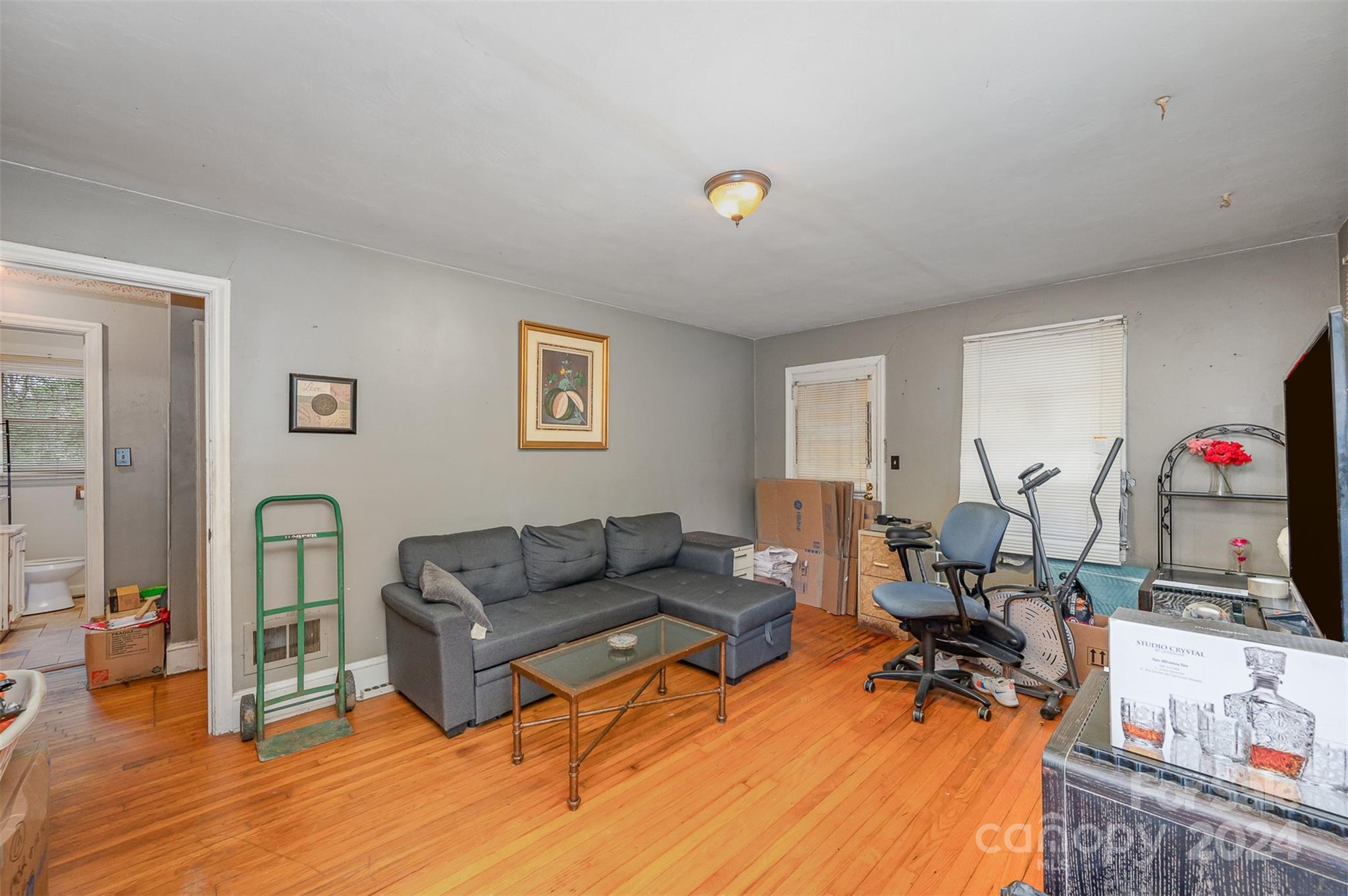 2740 Dogwood Avenue — Charlotte