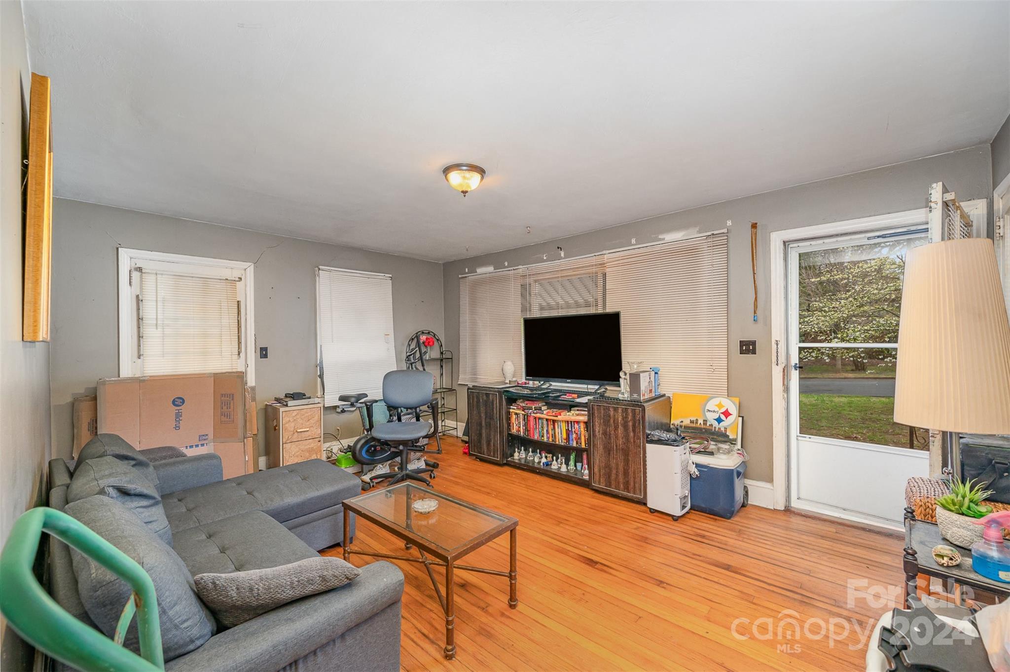 2740 Dogwood Avenue — Charlotte