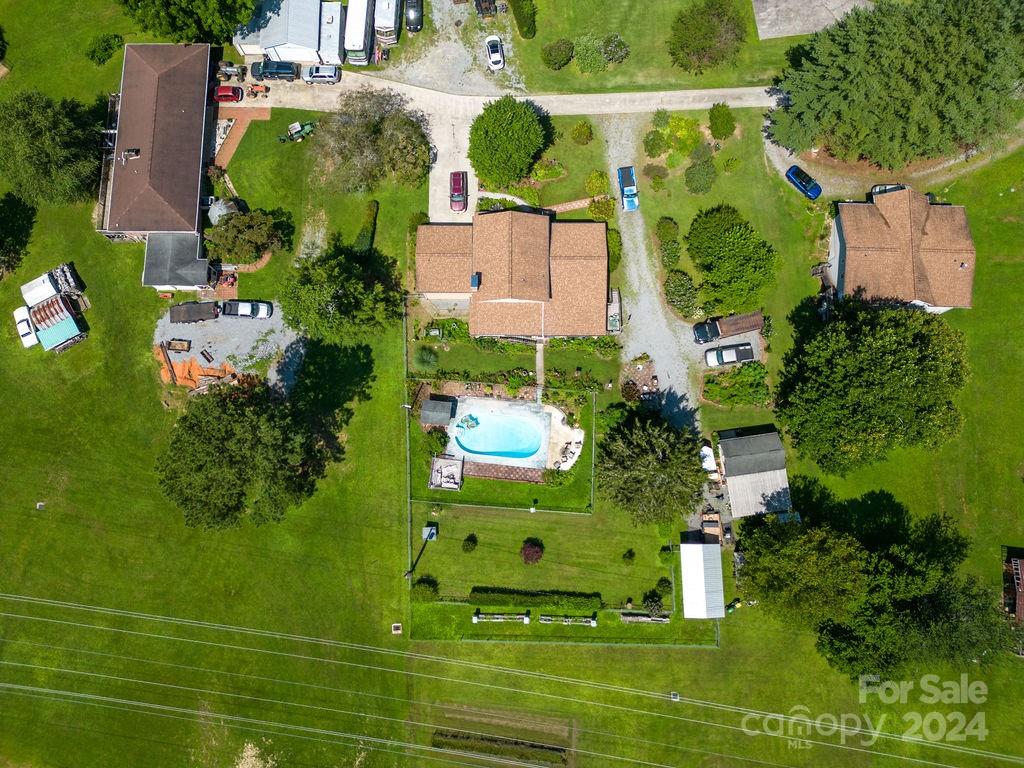63 Evergreen Cove — Pisgah Forest