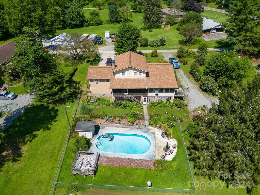 63 Evergreen Cove — Pisgah Forest