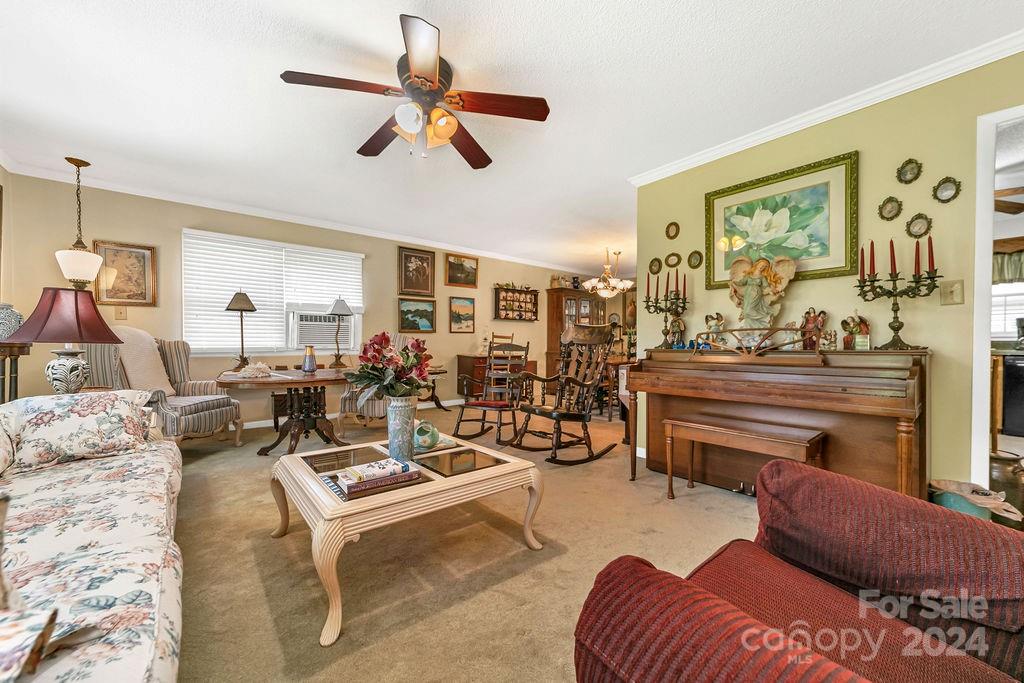 63 Evergreen Cove — Pisgah Forest