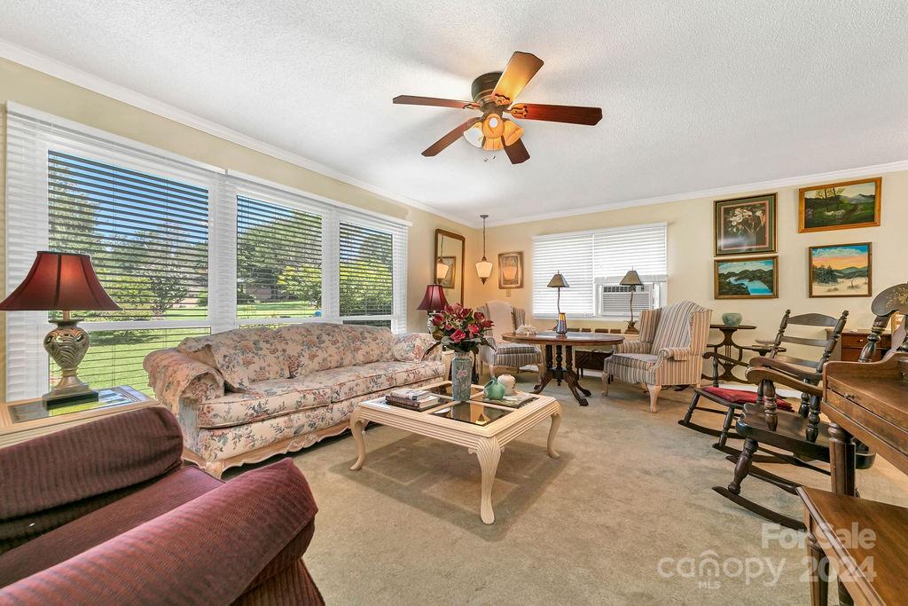 63 Evergreen Cove — Pisgah Forest