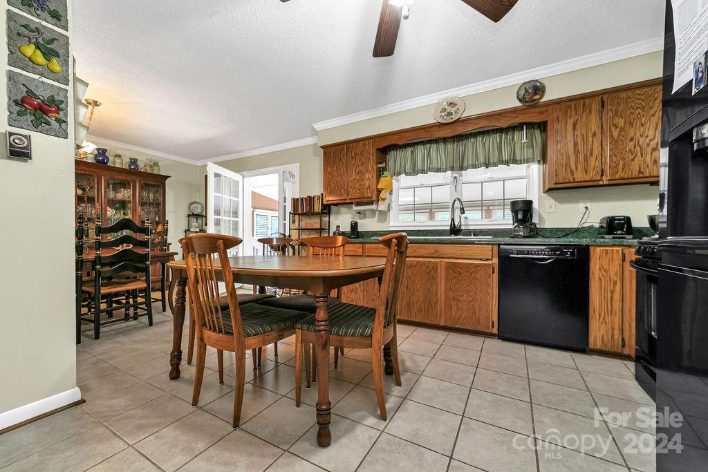 63 Evergreen Cove — Pisgah Forest