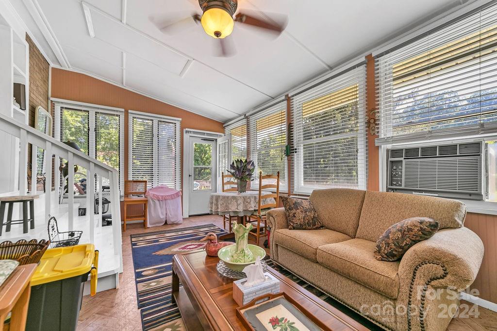 63 Evergreen Cove — Pisgah Forest