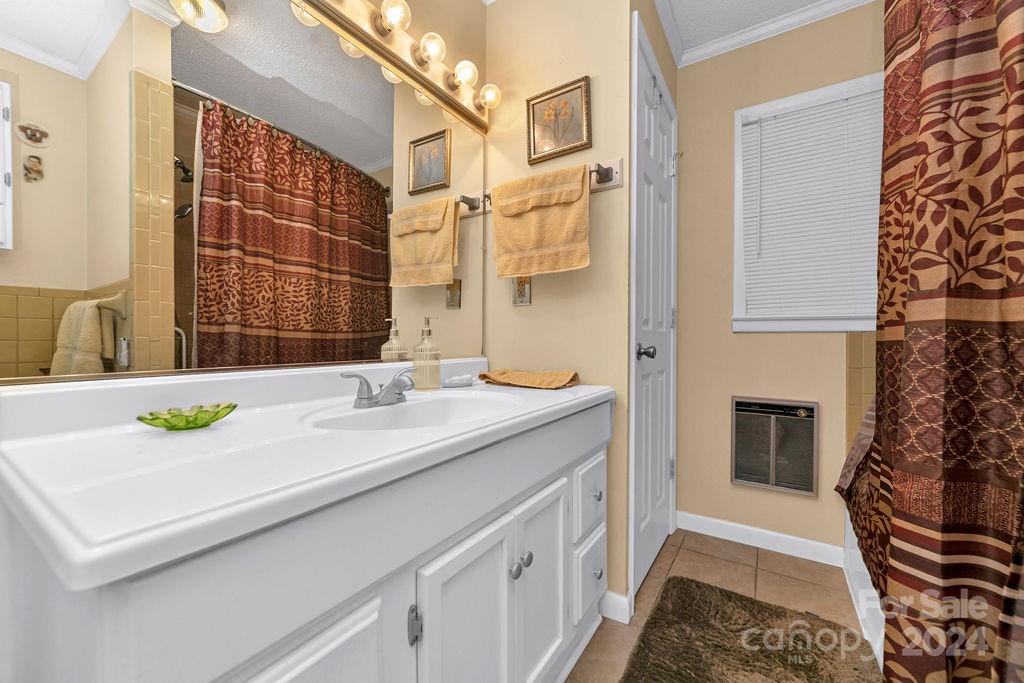 63 Evergreen Cove — Pisgah Forest