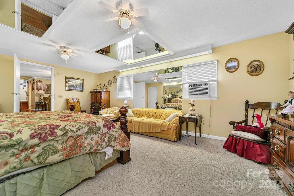 63 Evergreen Cove — Pisgah Forest