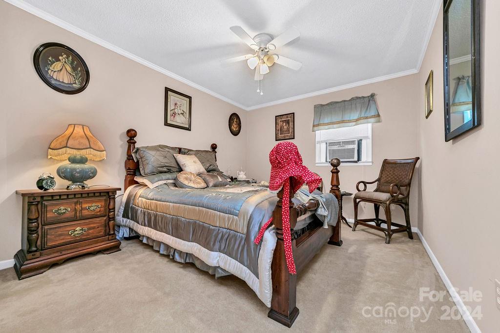 63 Evergreen Cove — Pisgah Forest