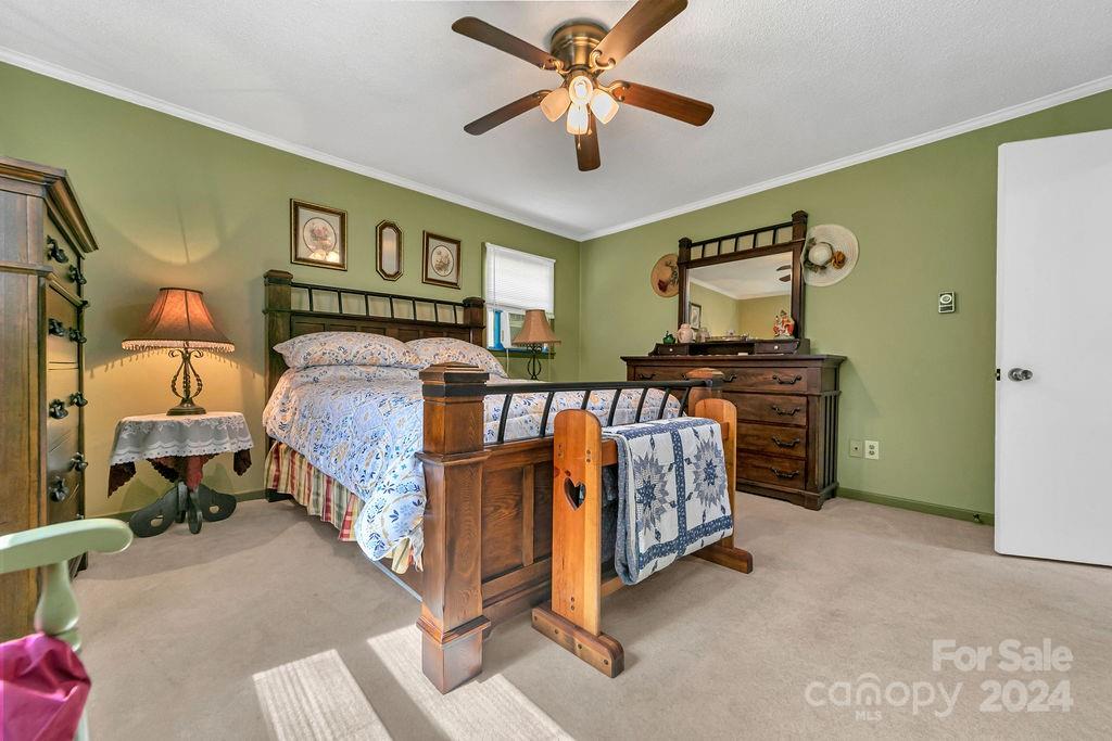 63 Evergreen Cove — Pisgah Forest