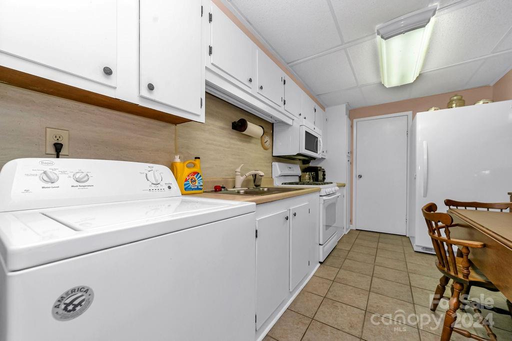 63 Evergreen Cove — Pisgah Forest