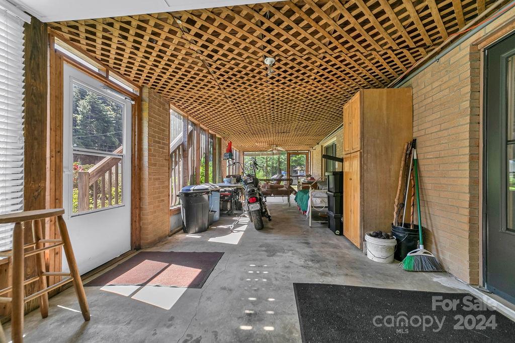 63 Evergreen Cove — Pisgah Forest