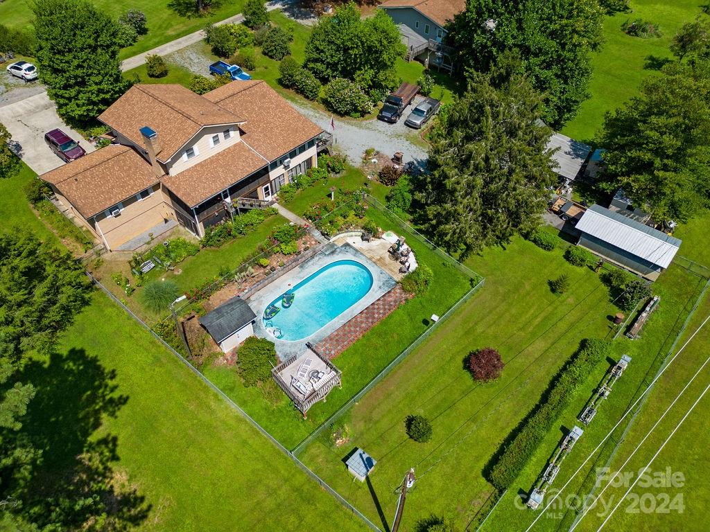 63 Evergreen Cove — Pisgah Forest