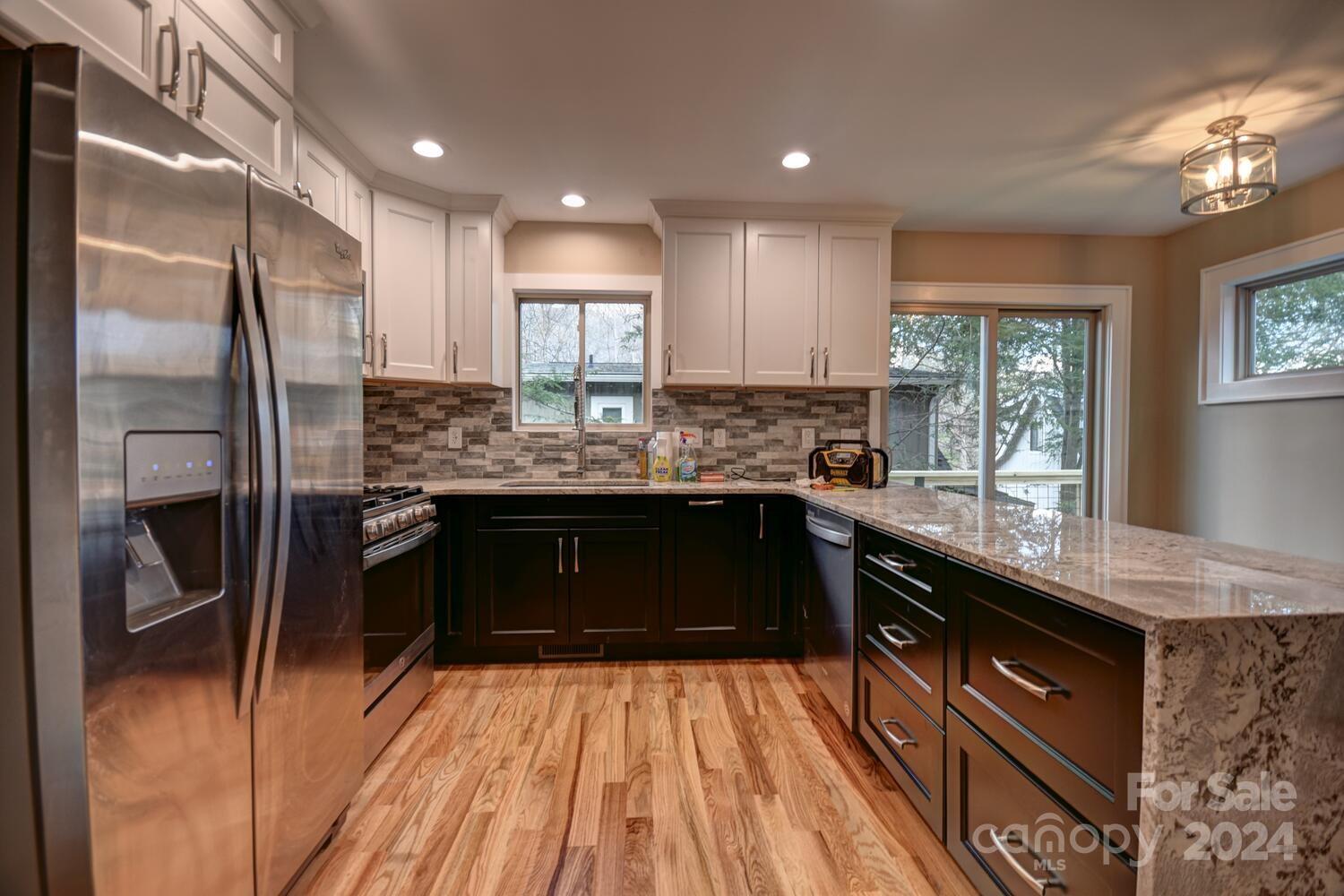 20 Lisa Lane — Maggie Valley