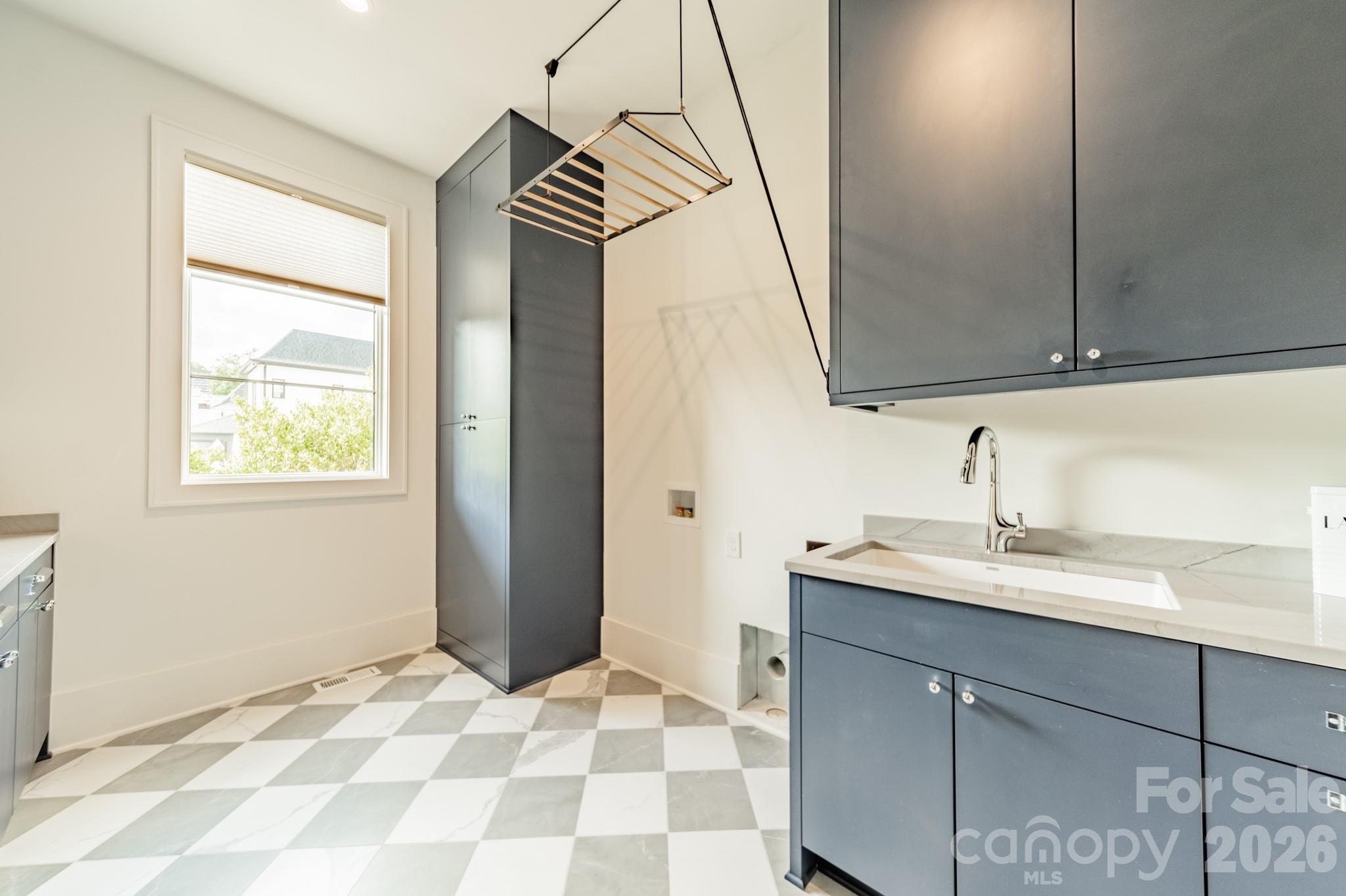 8022 Litaker Manor Court — Charlotte